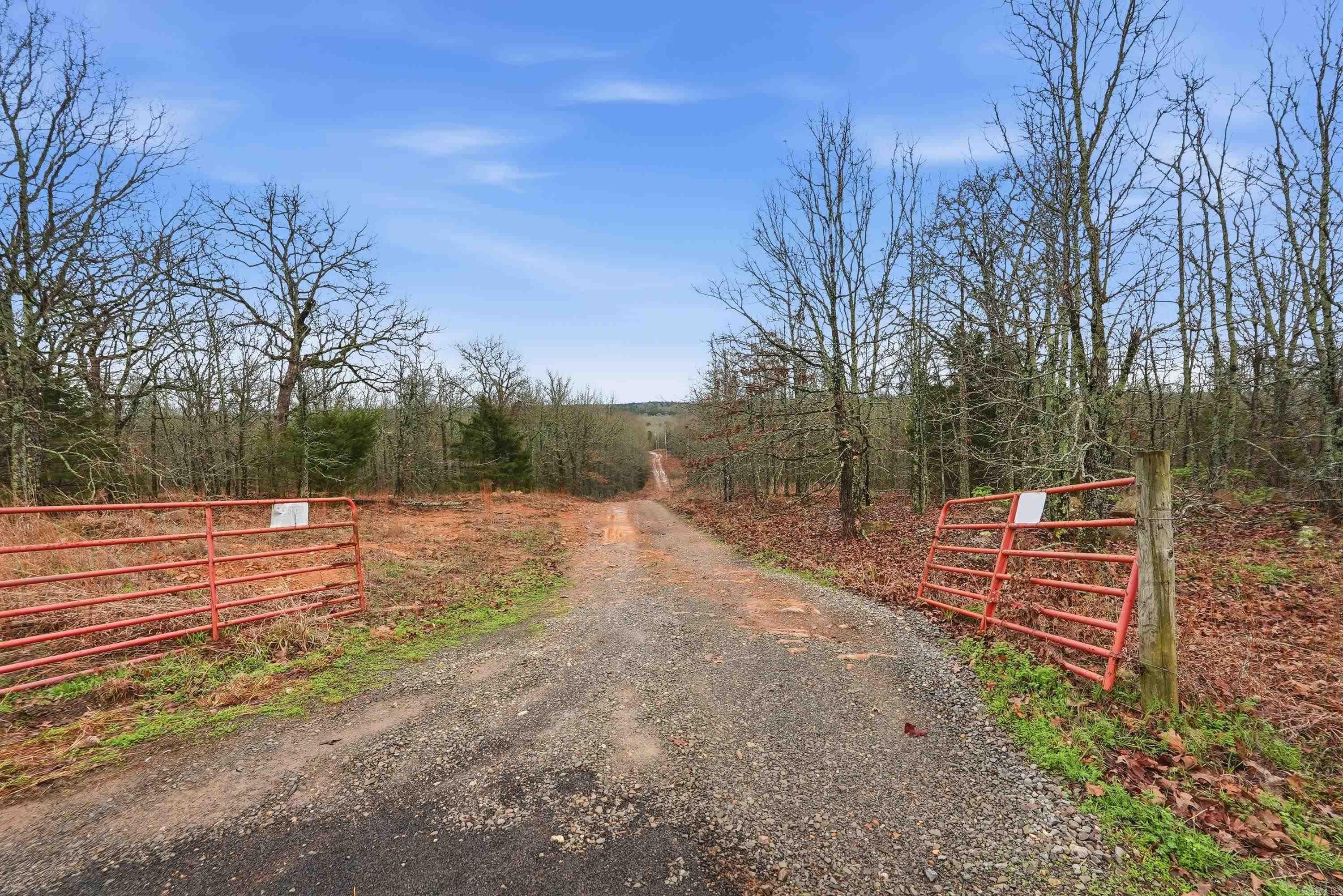 Metes & Bounds - Land