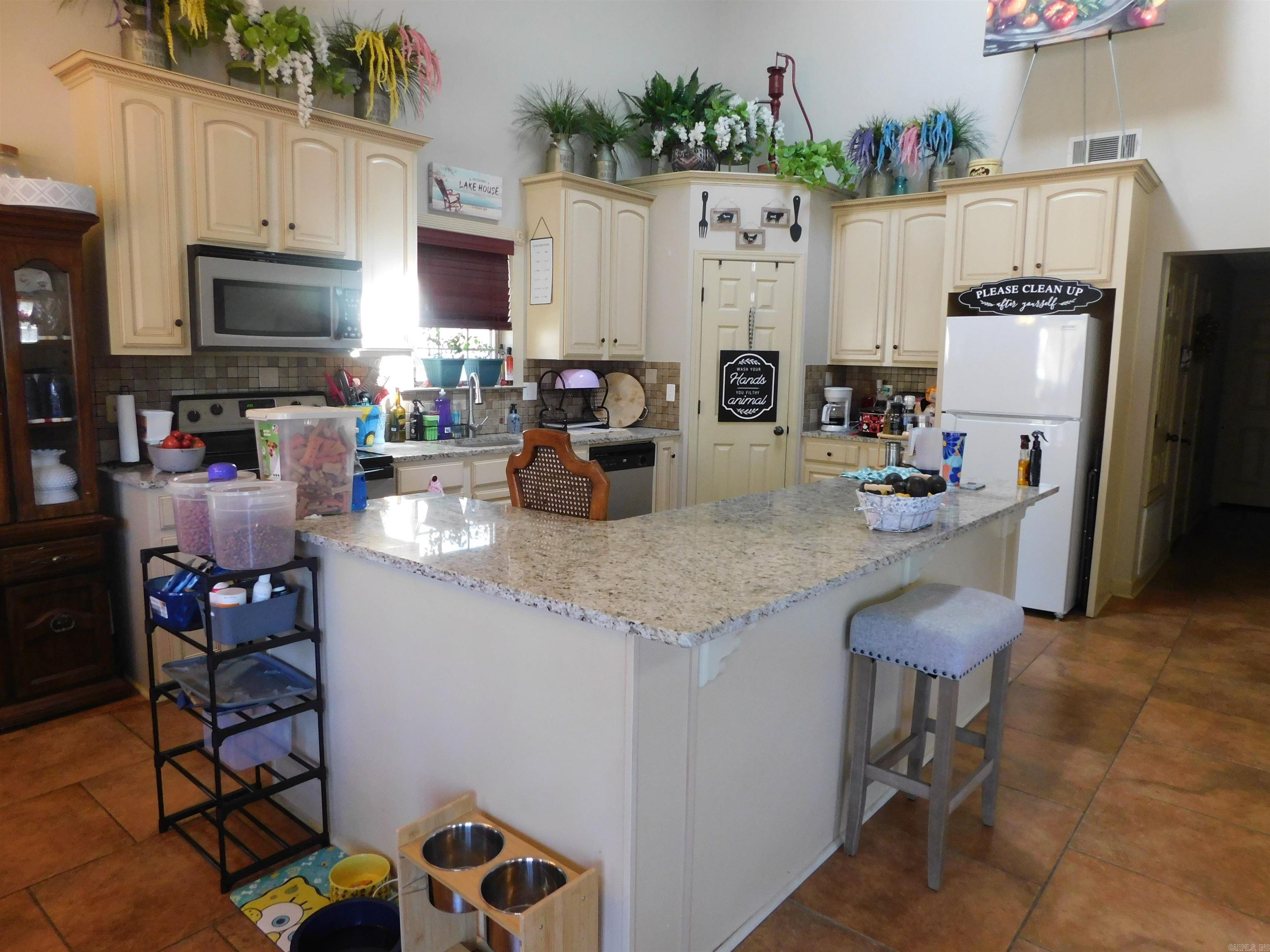 LAKE NORRELL ESTATES - Residential