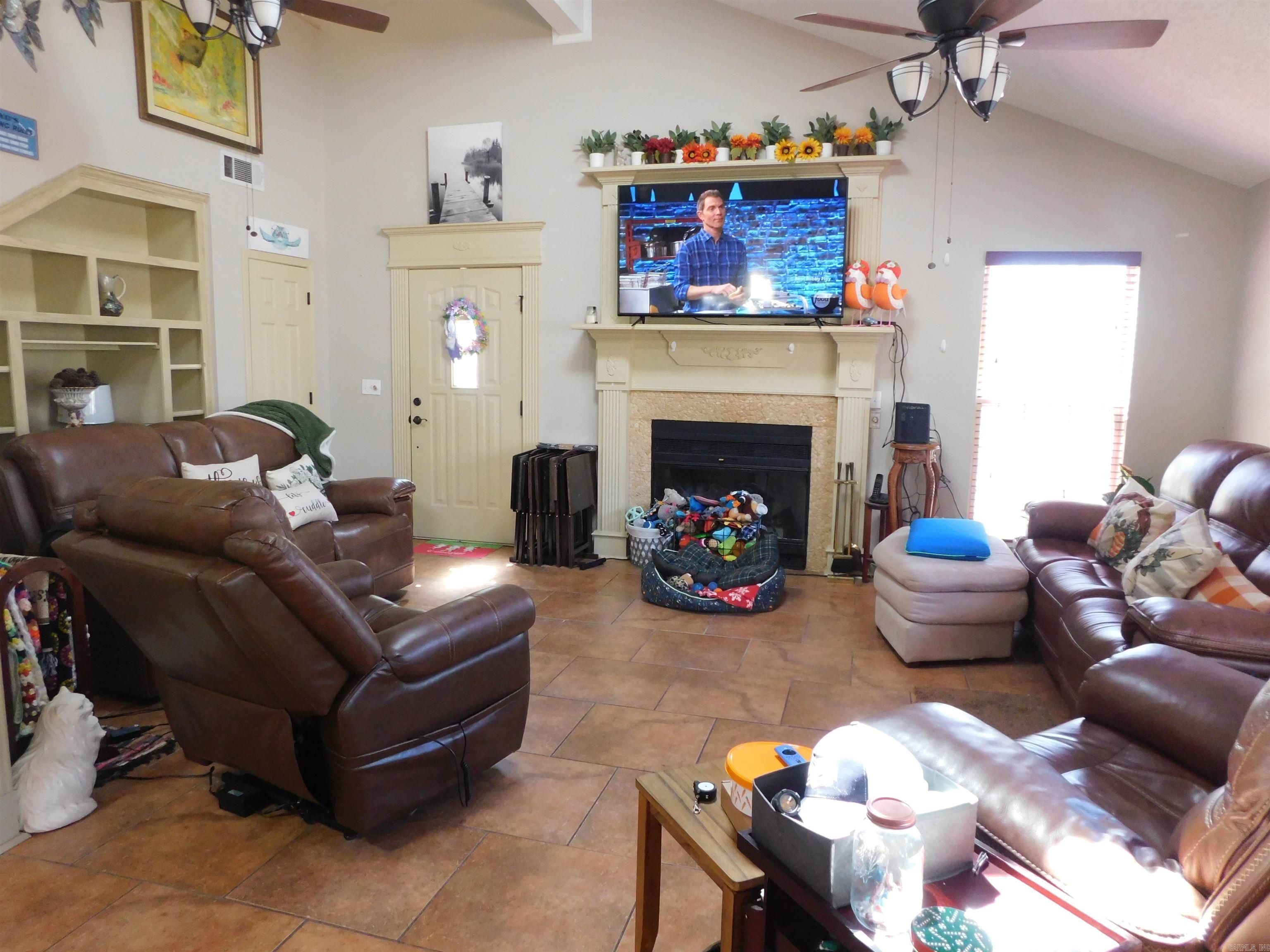 LAKE NORRELL ESTATES - Residential