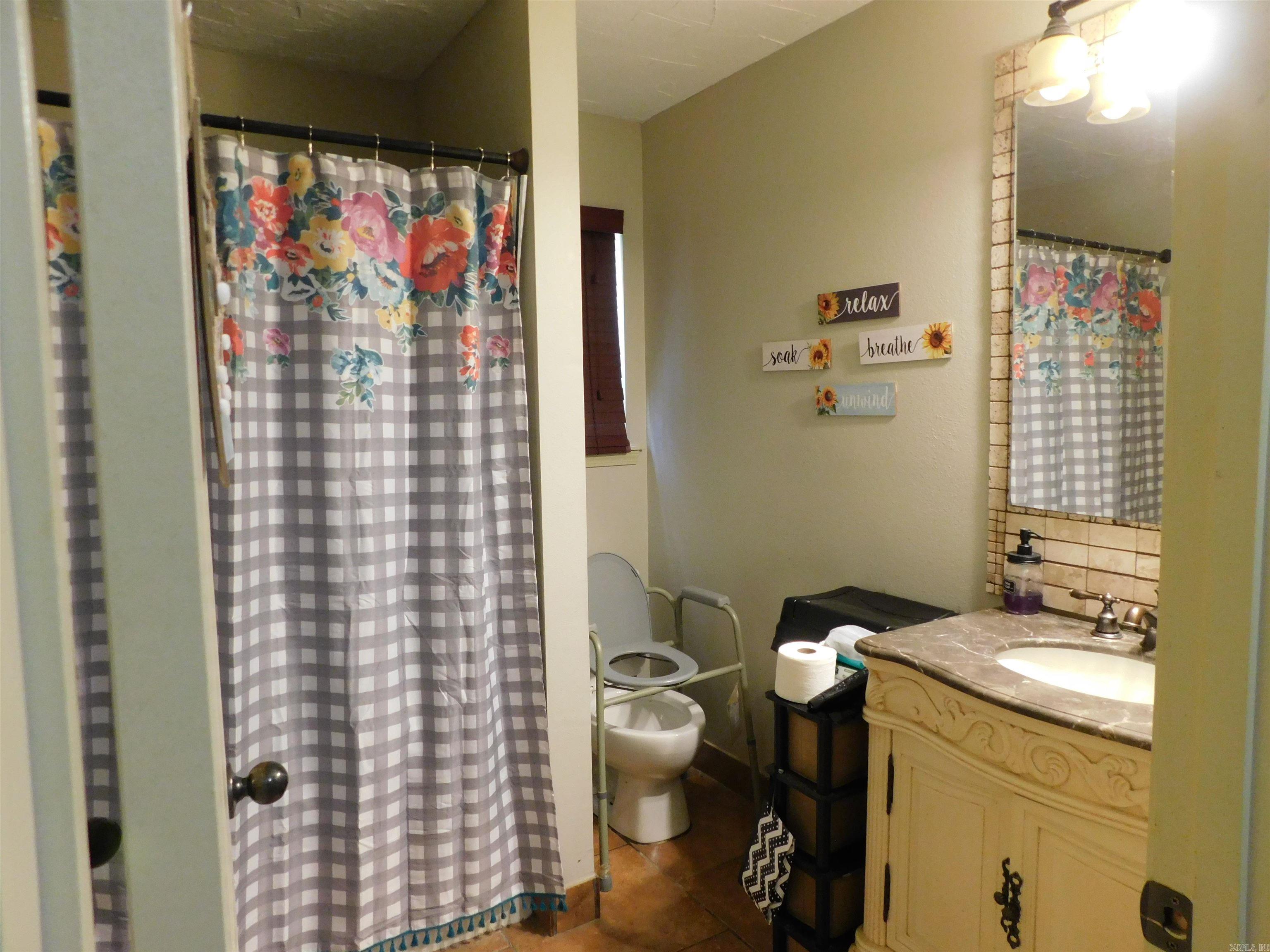 LAKE NORRELL ESTATES - Residential