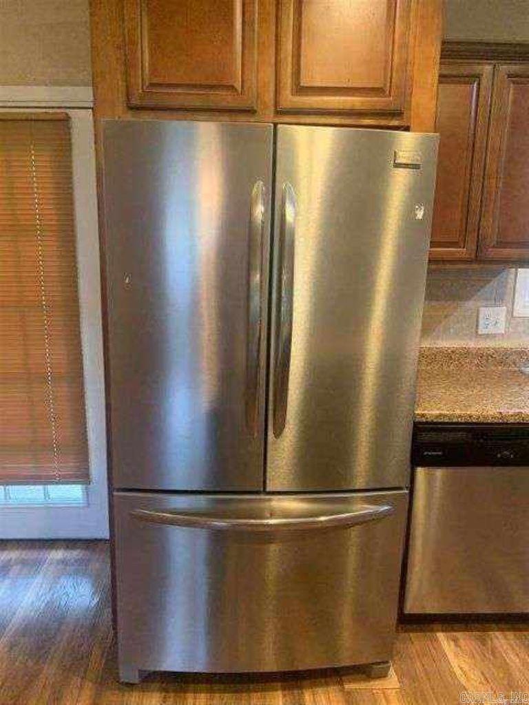 PAUL'S SUBD - Residential