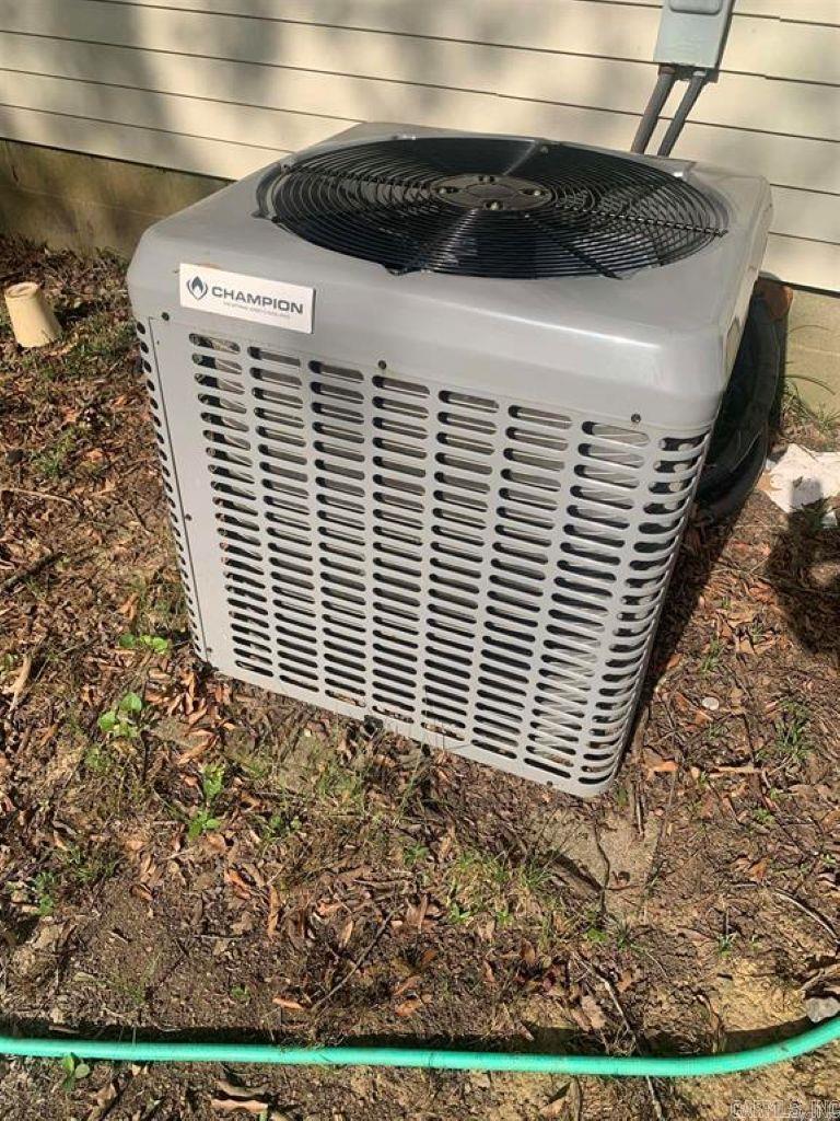 PAUL'S SUBD - Residential