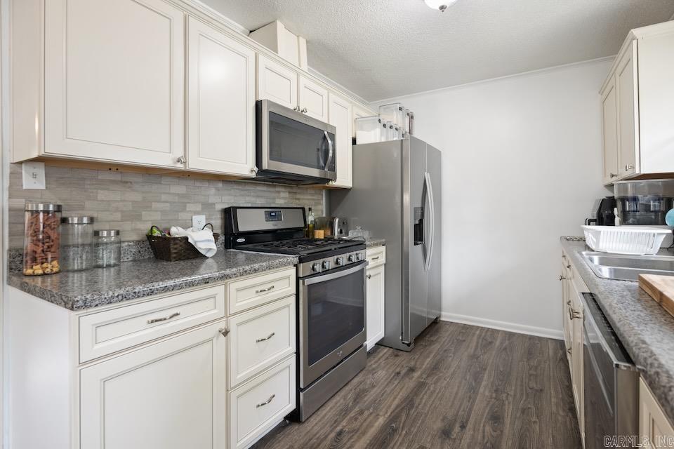 COLEMAN'S - Residential