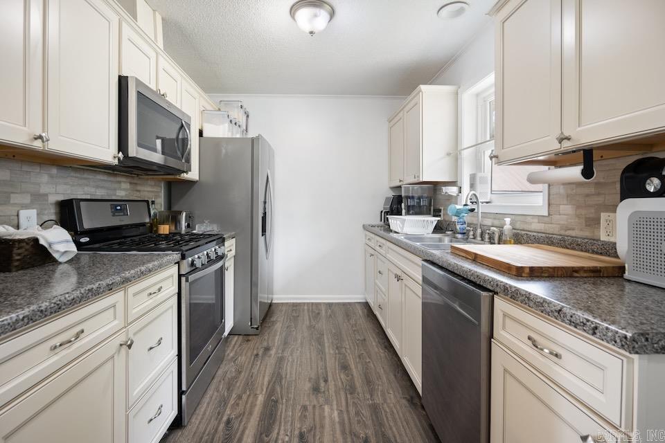 COLEMAN'S - Residential