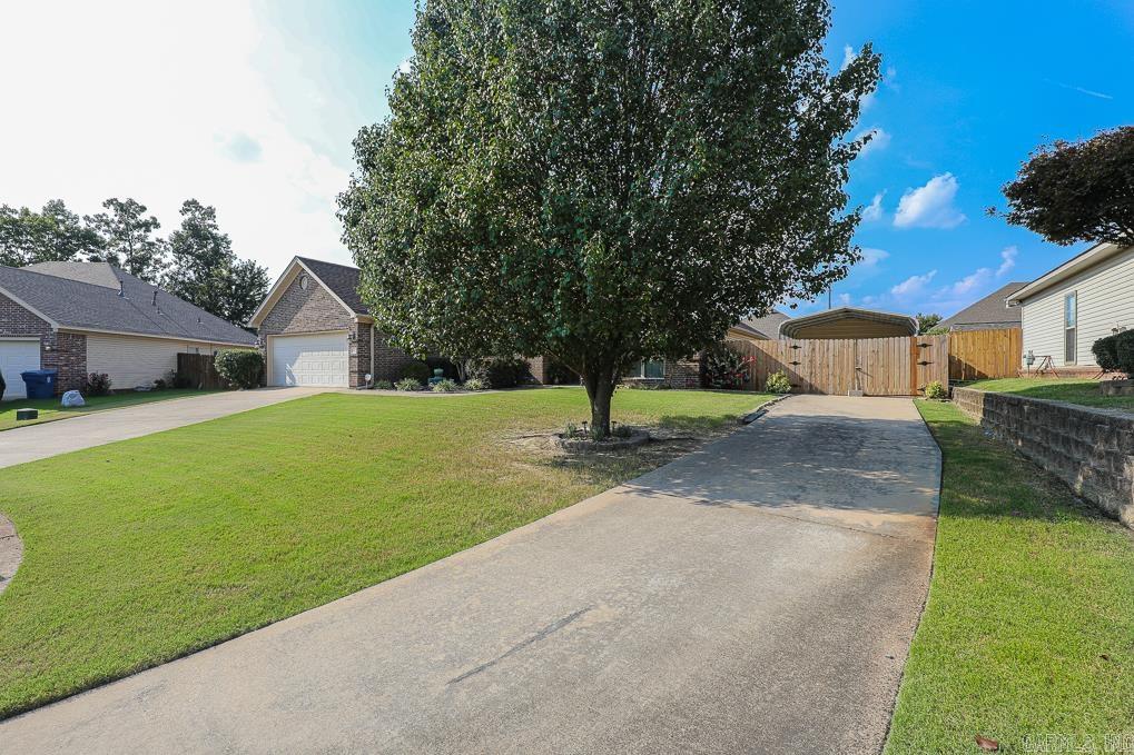 ST ANDREWS WOODS - Residential