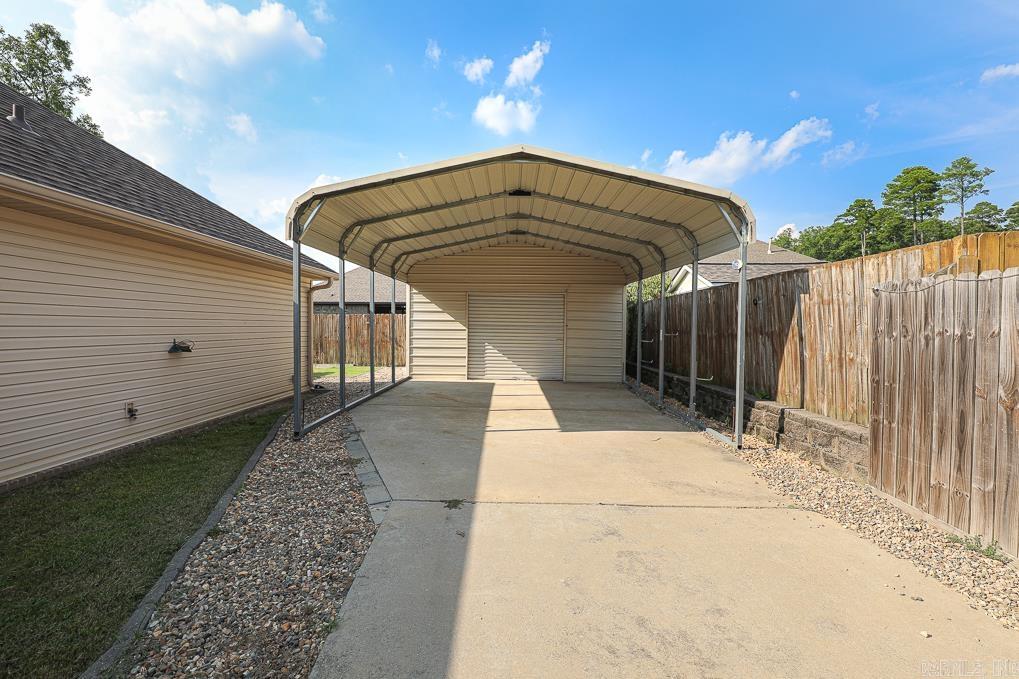 ST ANDREWS WOODS - Residential