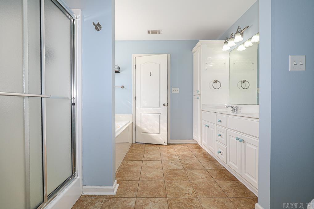 ST ANDREWS WOODS - Residential