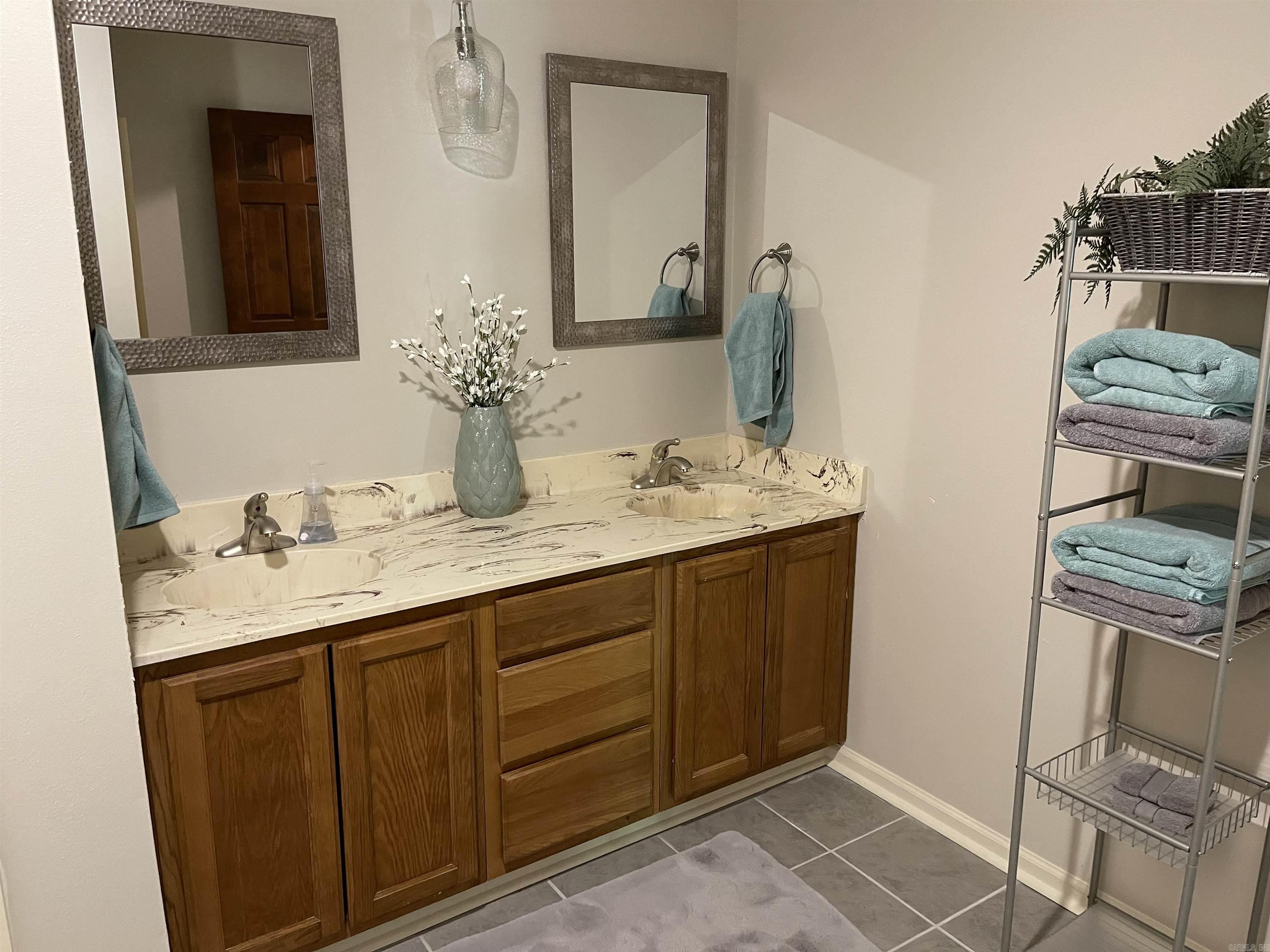 OTTER CREEK COMMUNITY - Residential