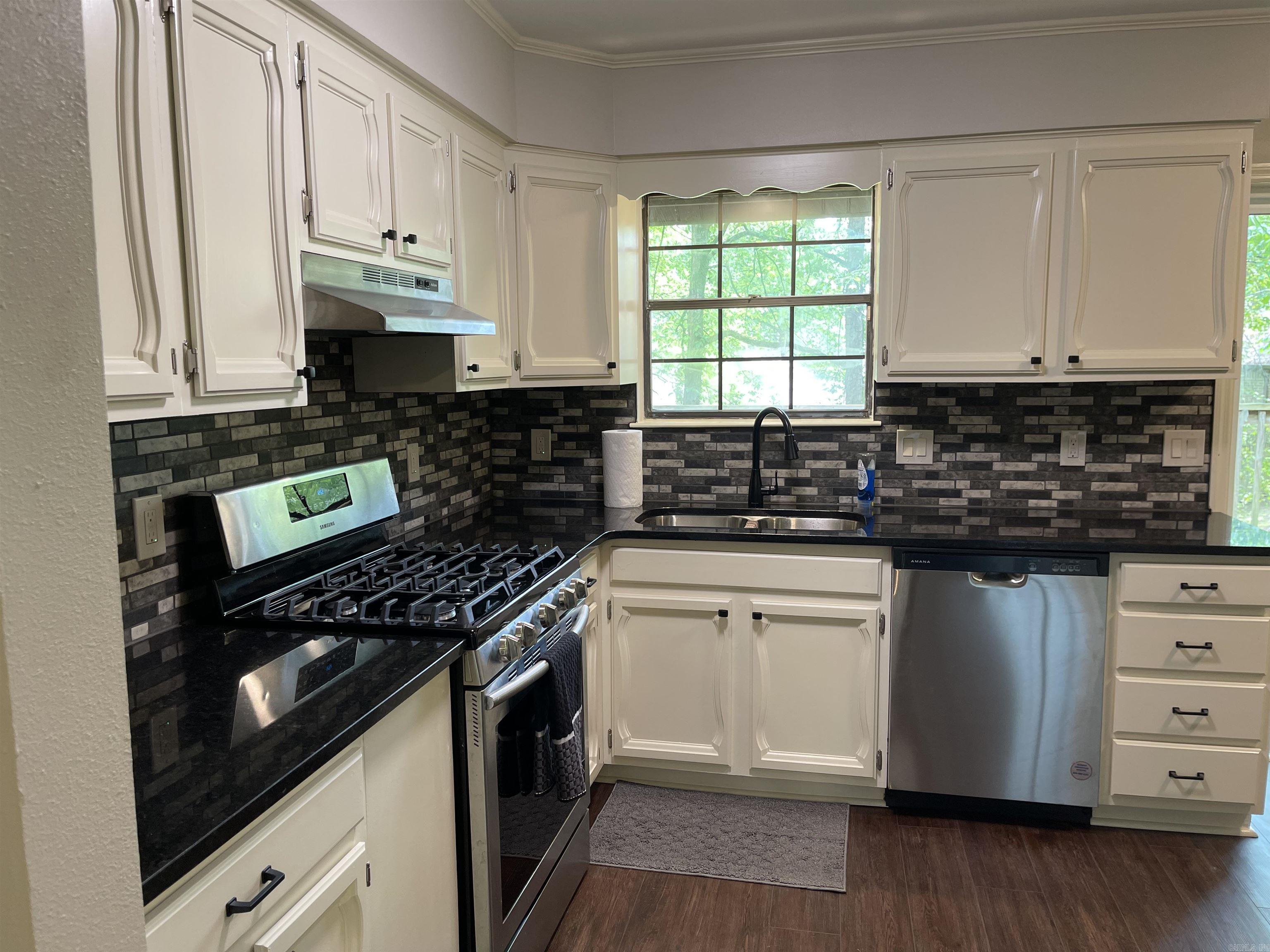 OTTER CREEK COMMUNITY - Residential