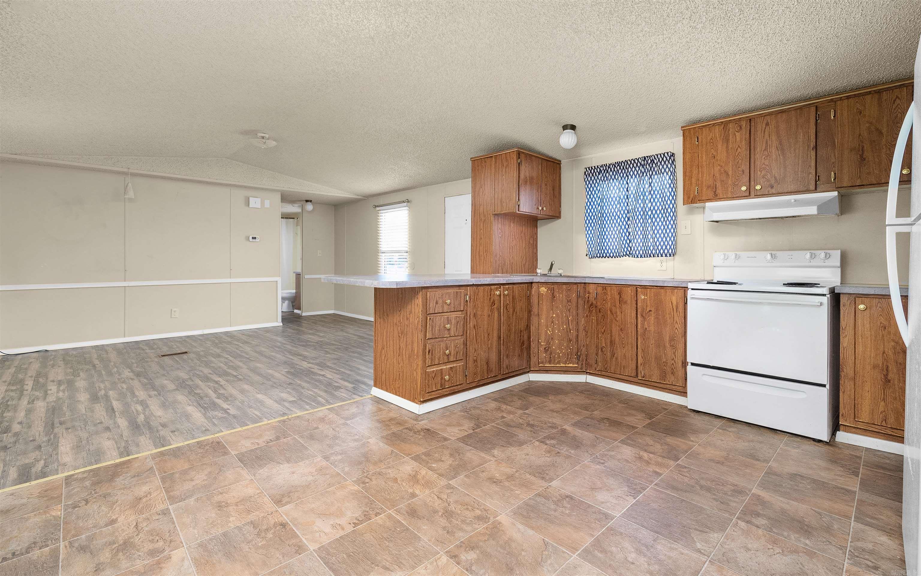 Metes & Bounds - Commercial Sale
