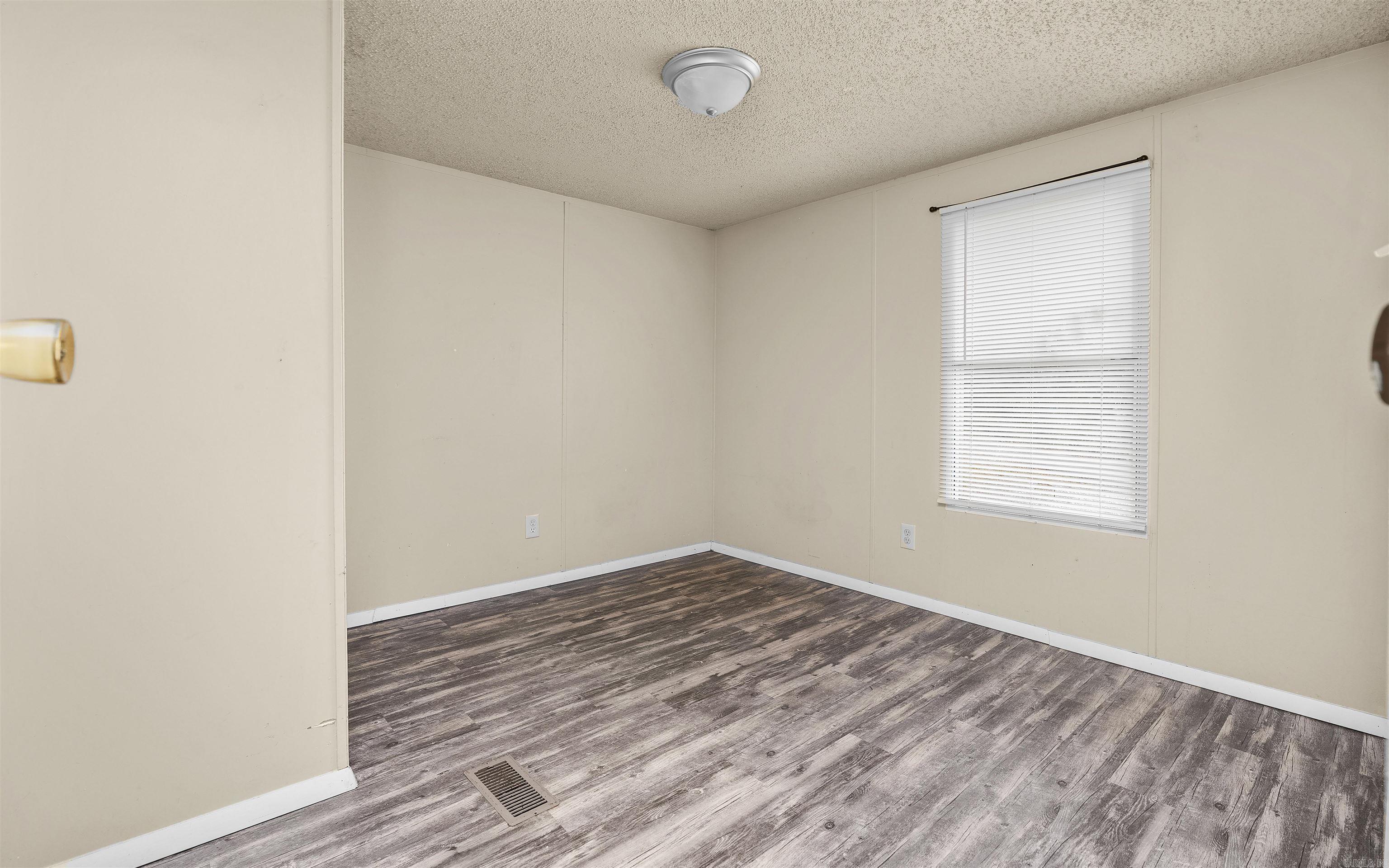 Metes & Bounds - Commercial Sale