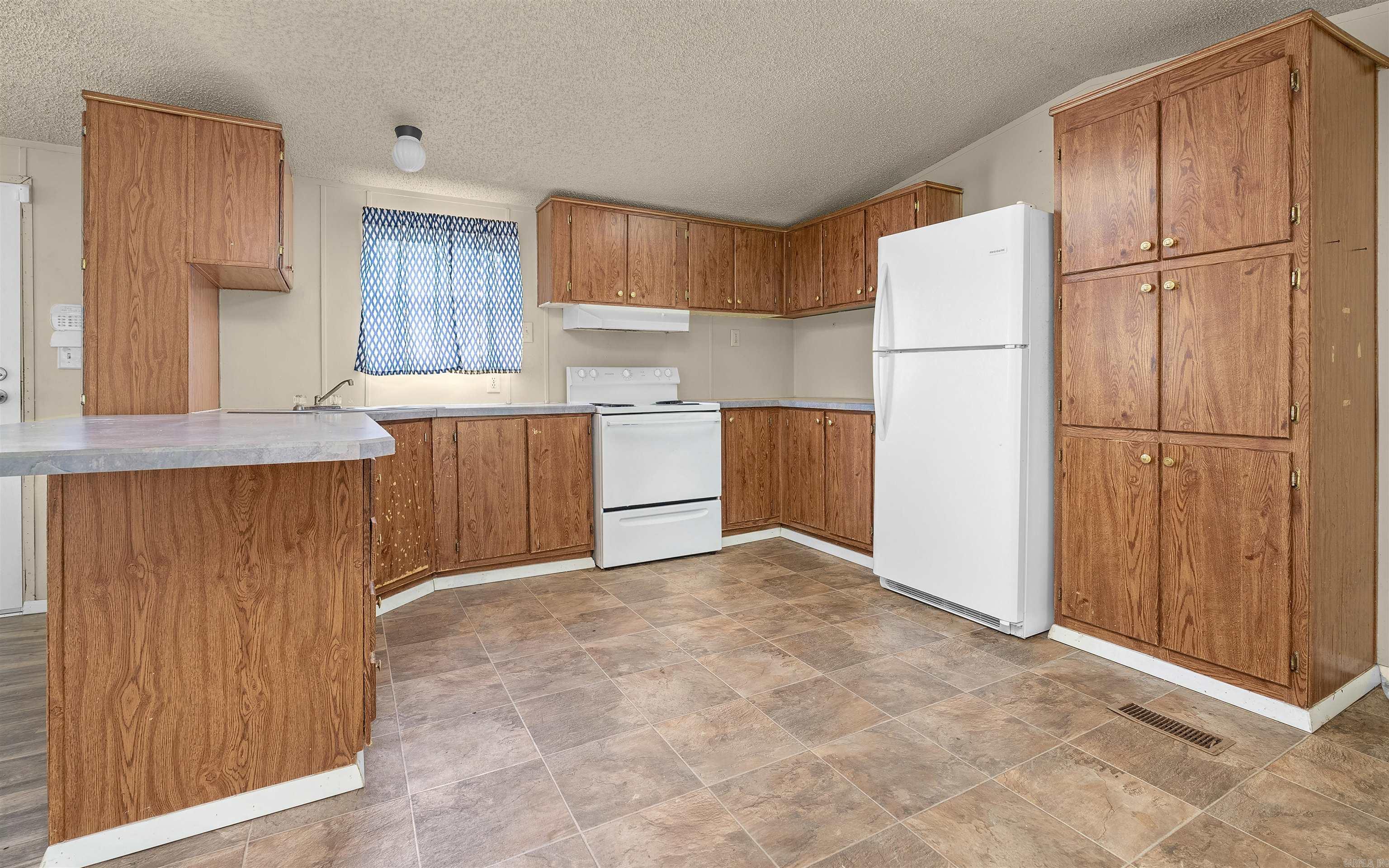 Metes & Bounds - Commercial Sale