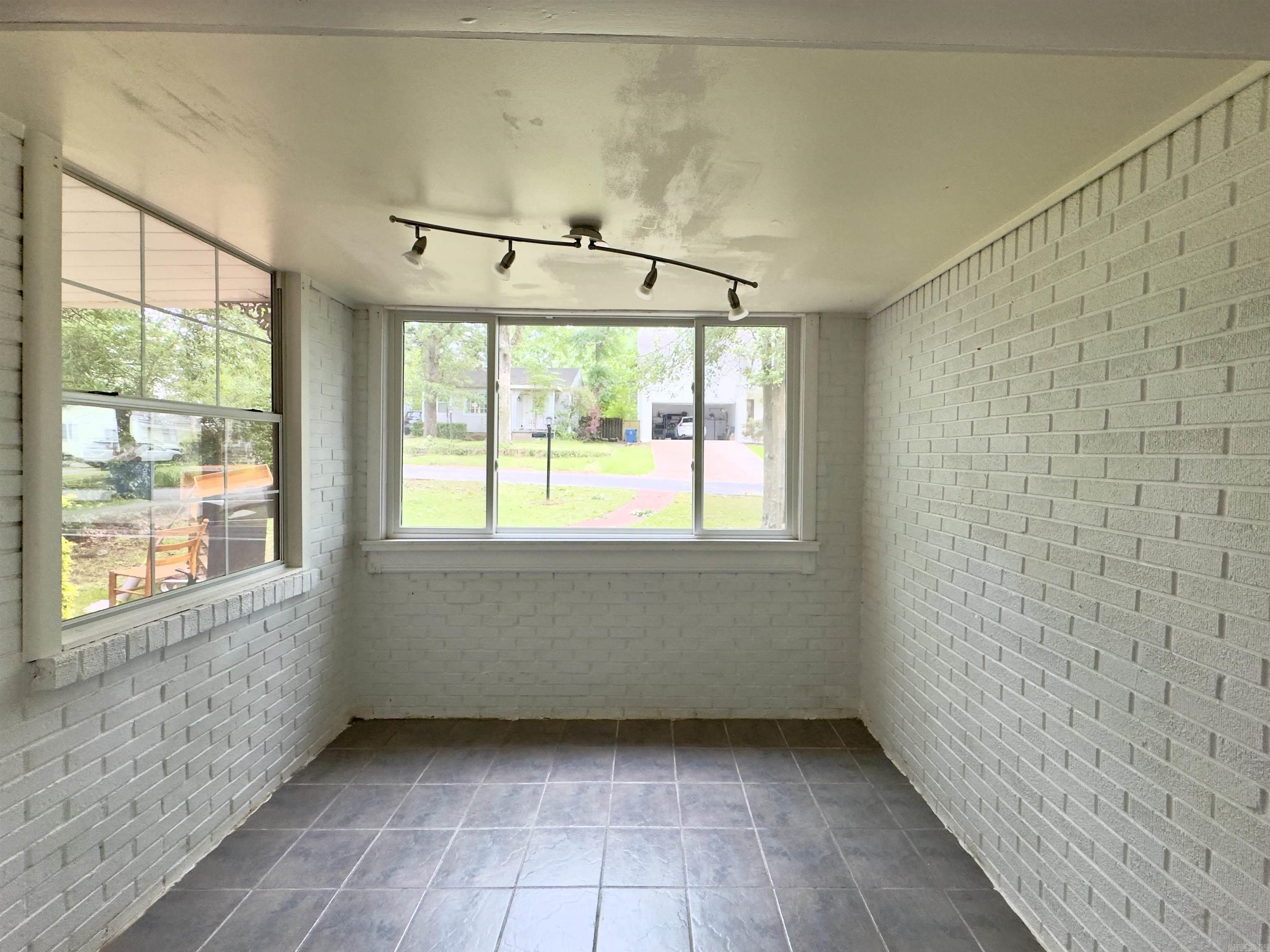 CAMMACK WOODS - Residential