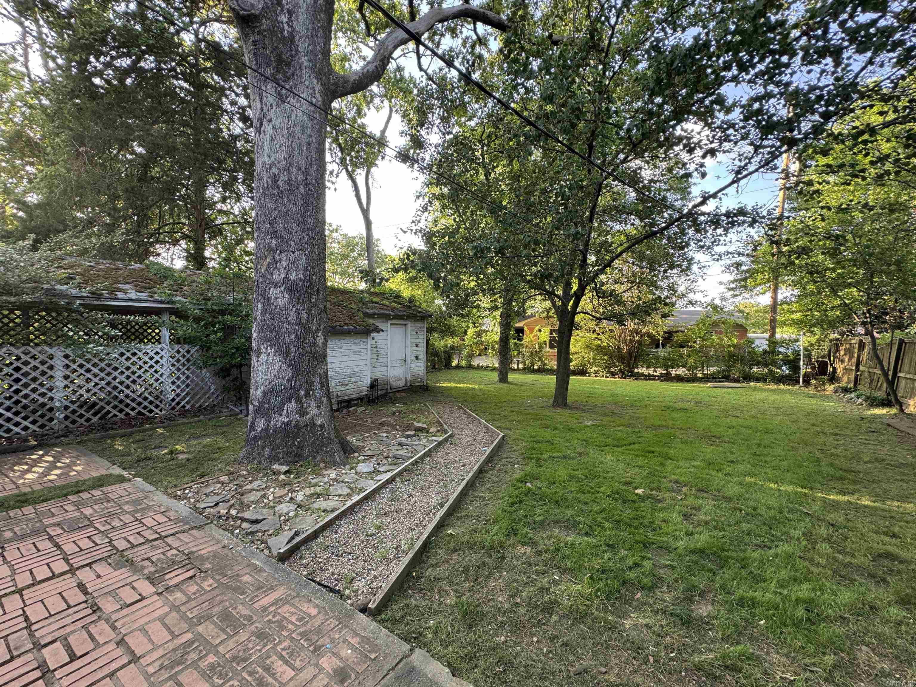 CAMMACK WOODS - Residential