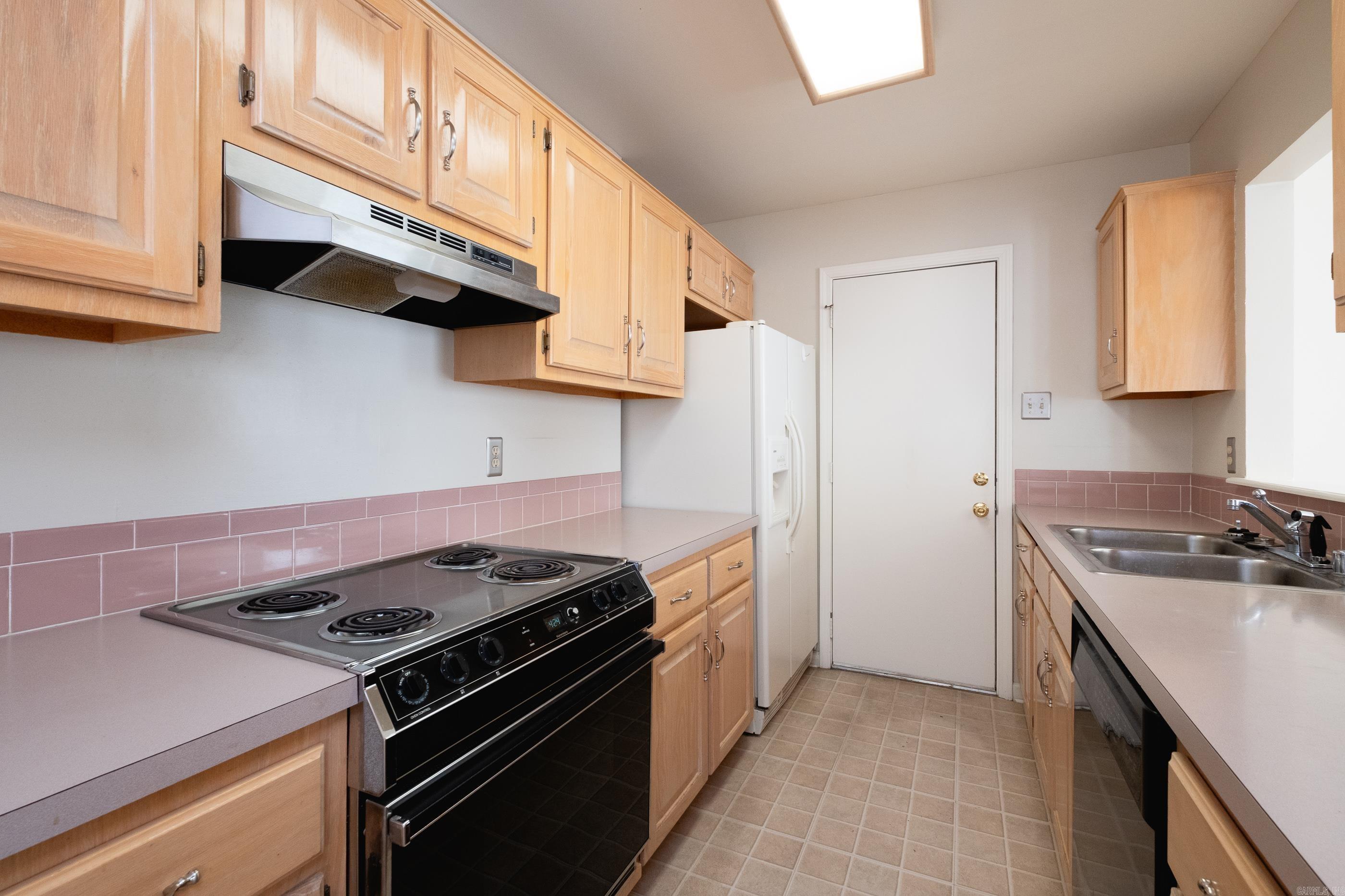 SANDPIPER WEST - Residential