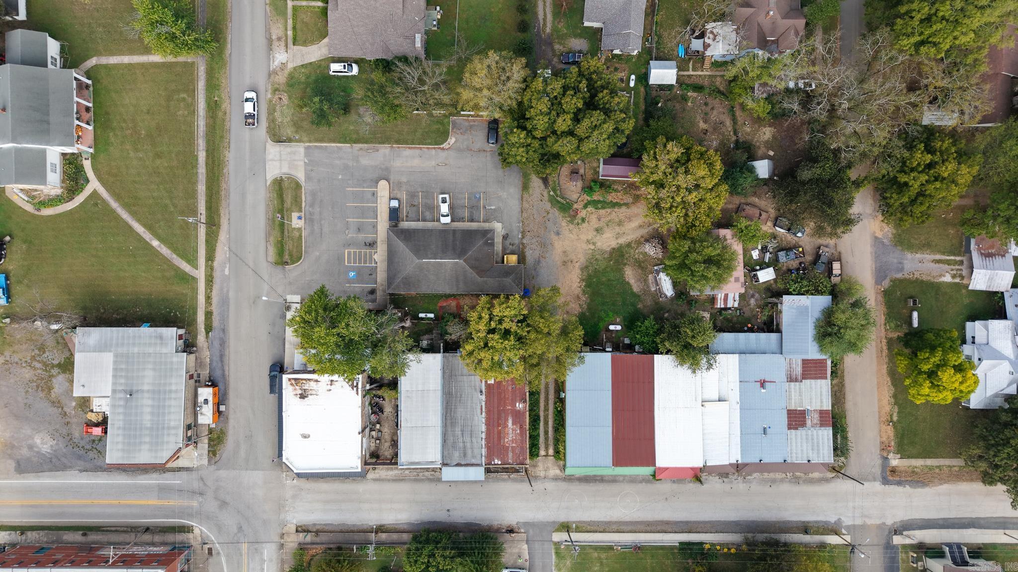 Leslie Original Town - Residential