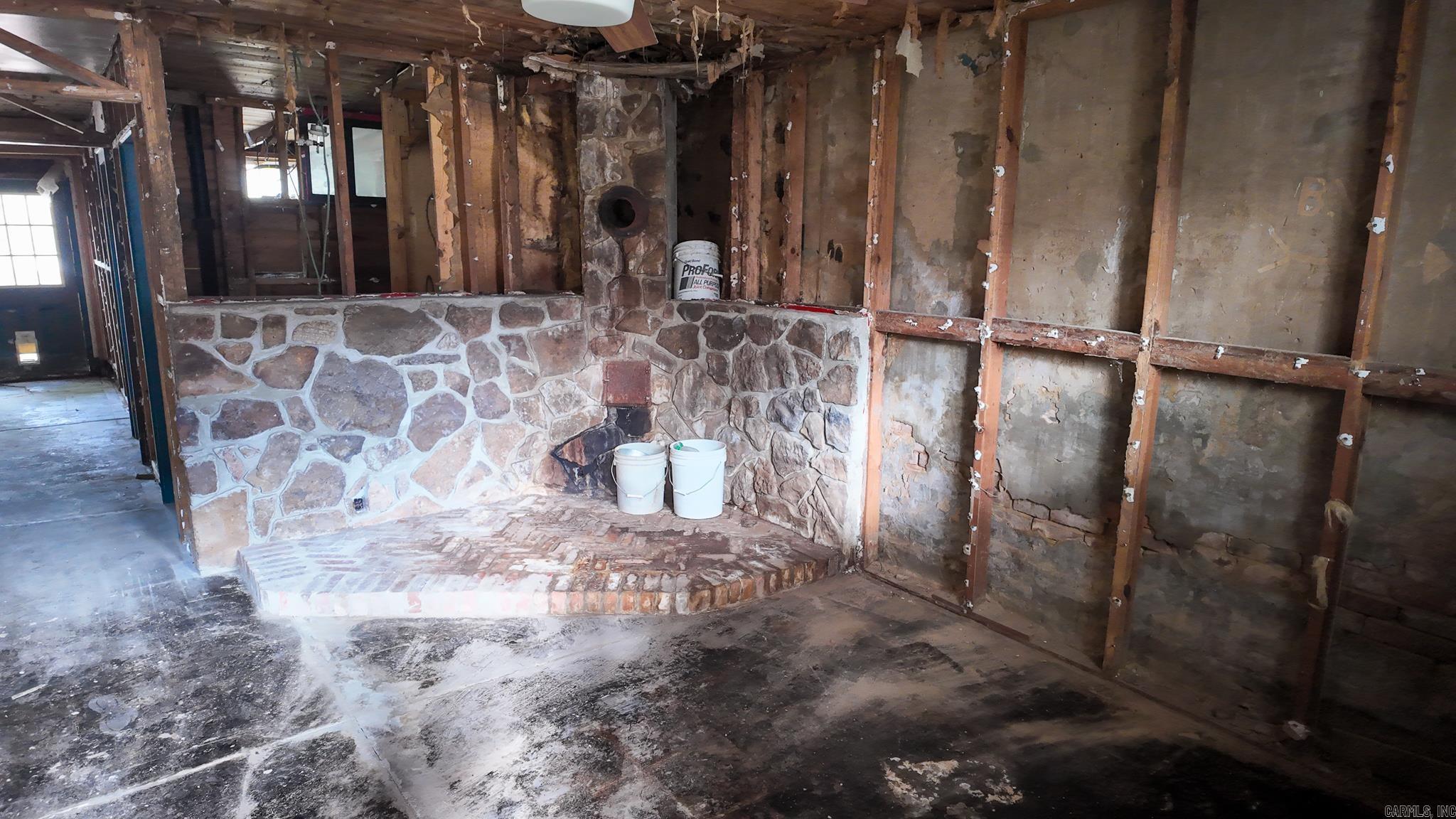 Leslie Original Town - Residential