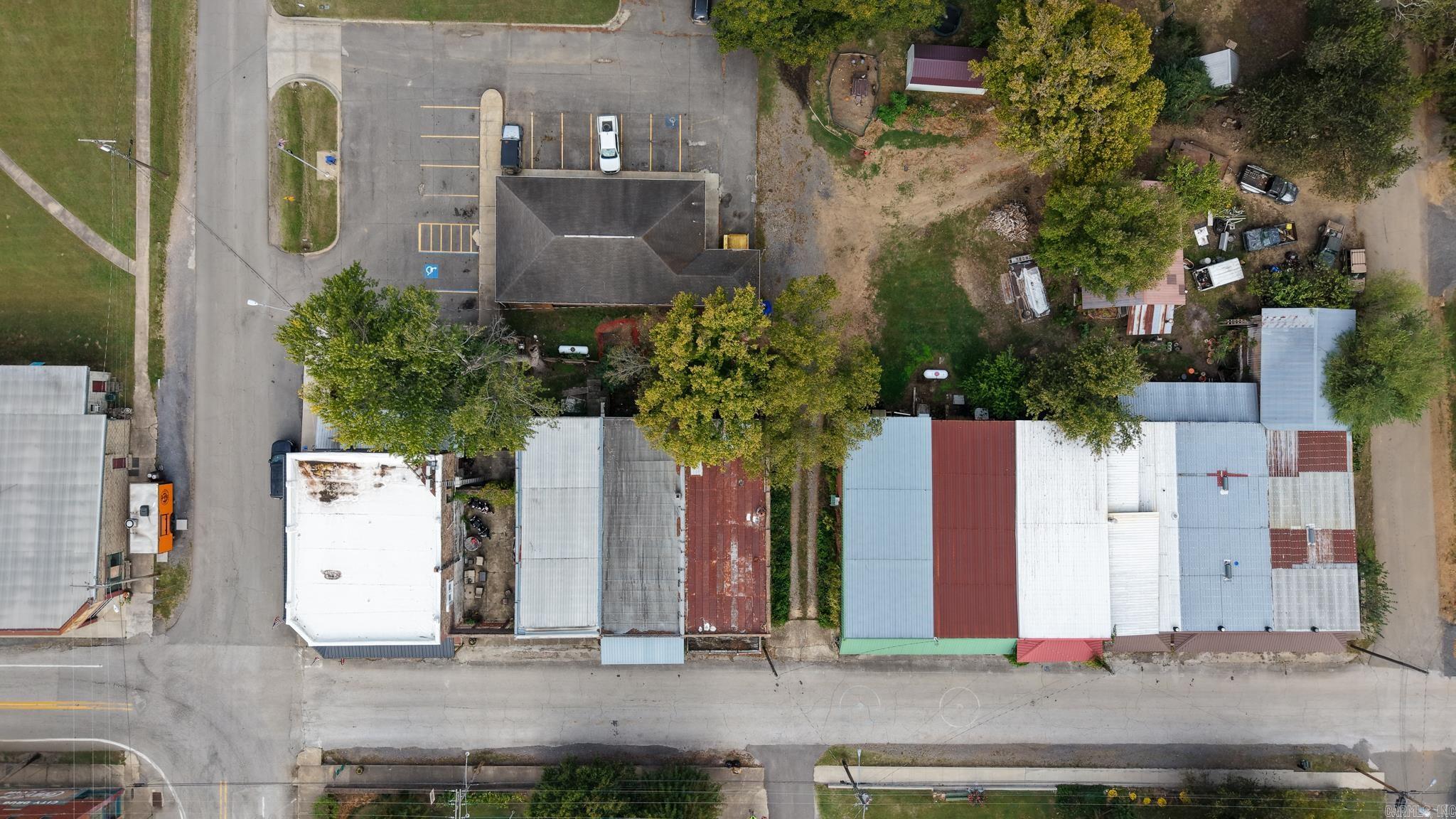 Leslie Original Town - Residential