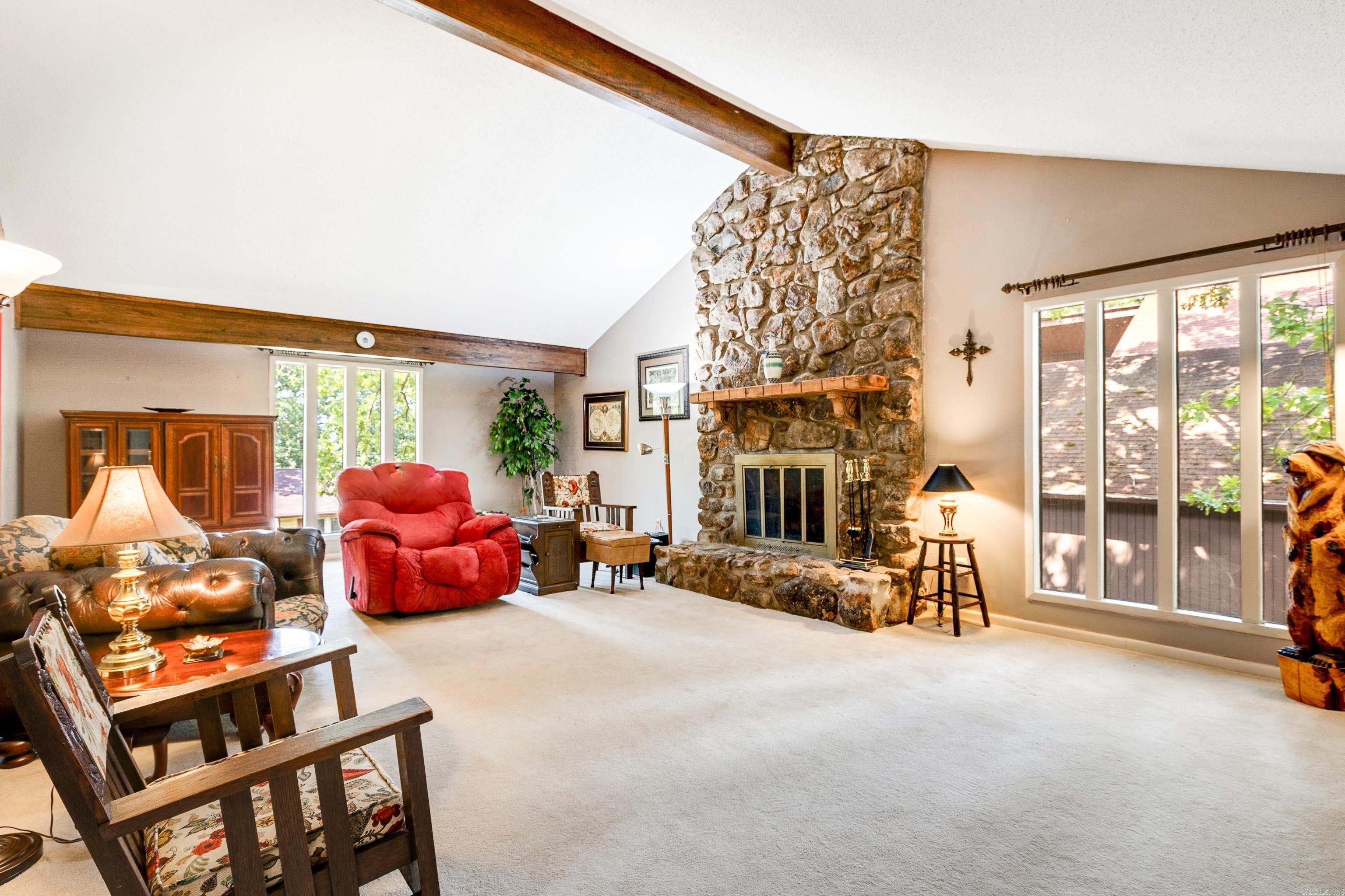 PLEASANT FOREST - Residential