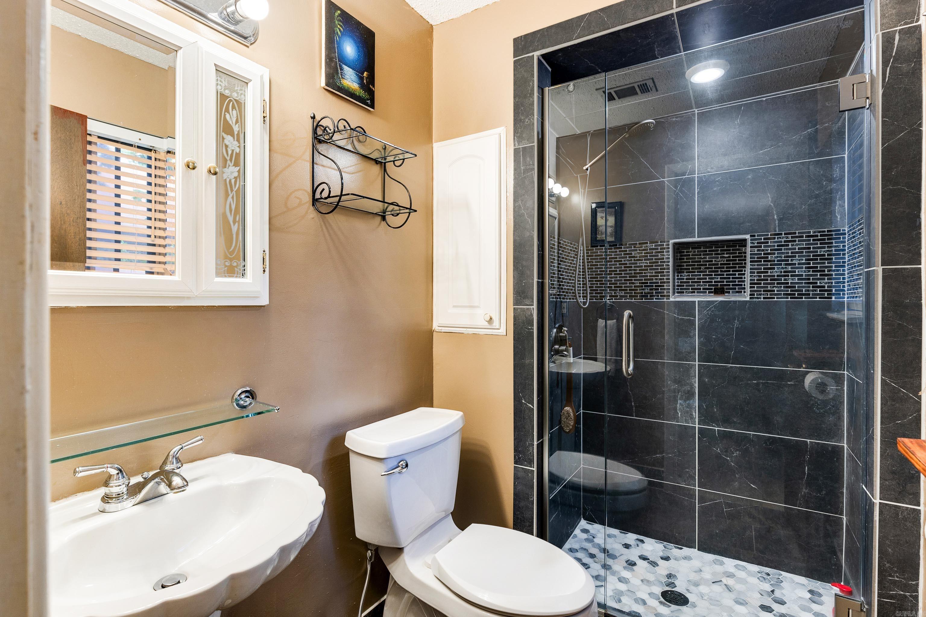 PLEASANT FOREST - Residential