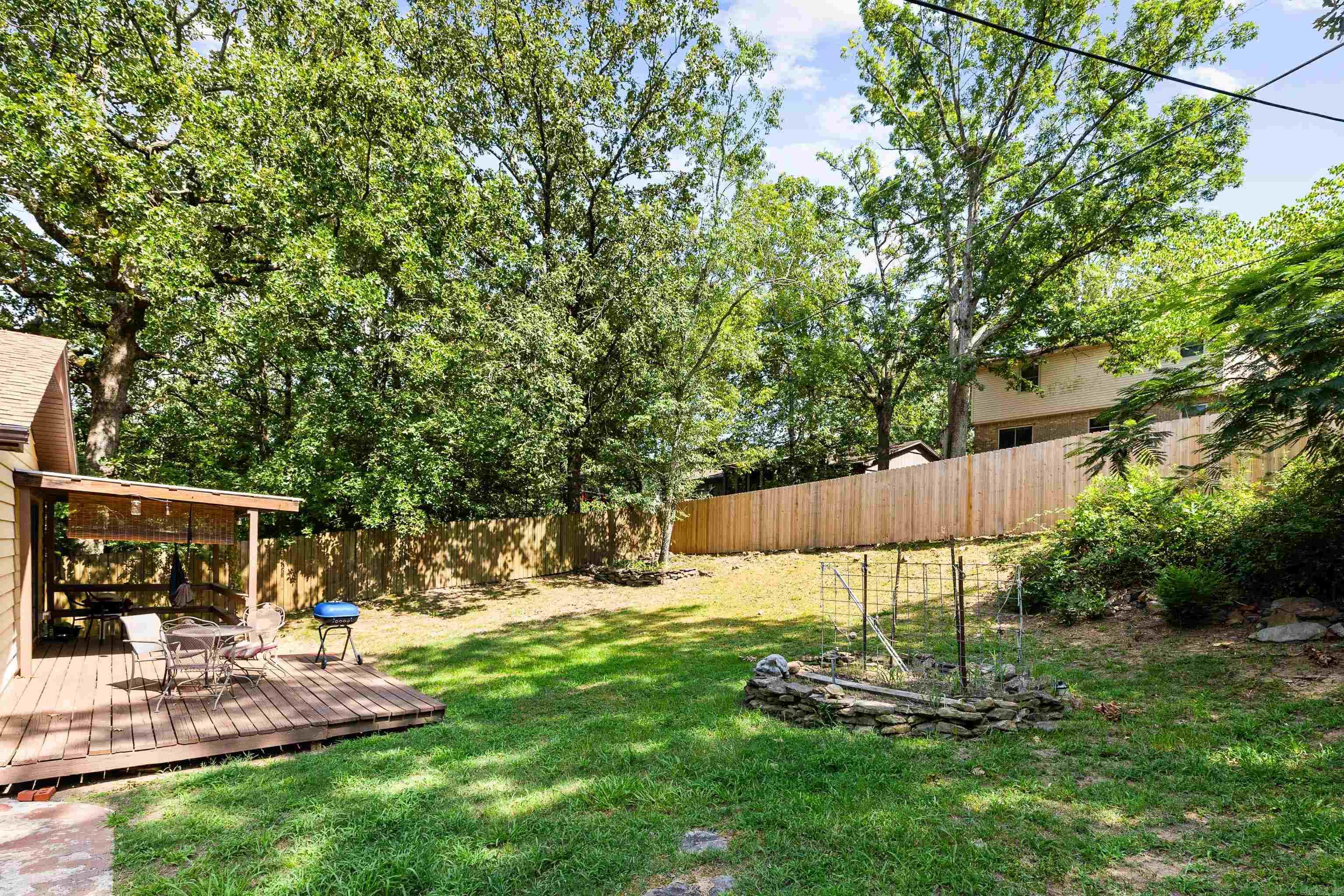 PLEASANT FOREST - Residential