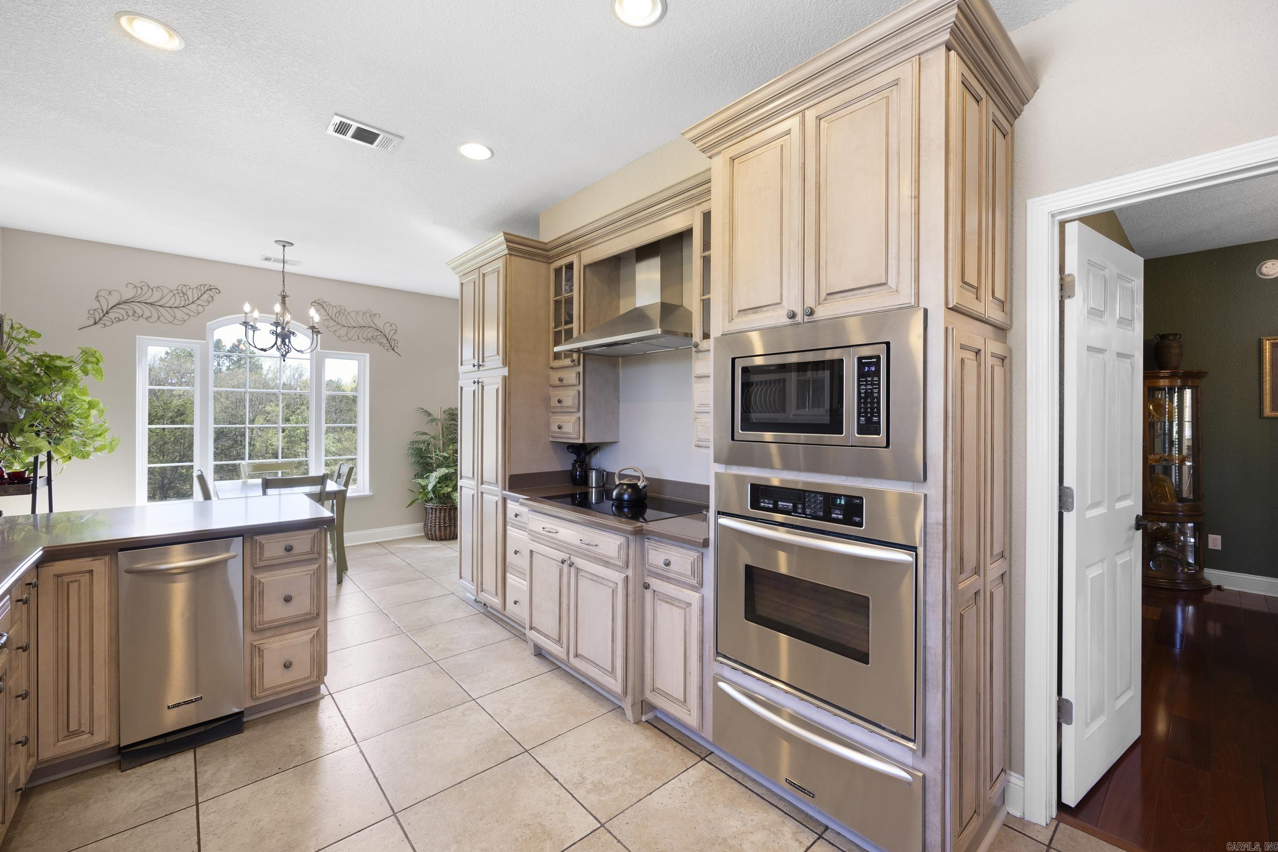 BAYOU RIDGE ESTATES - Residential