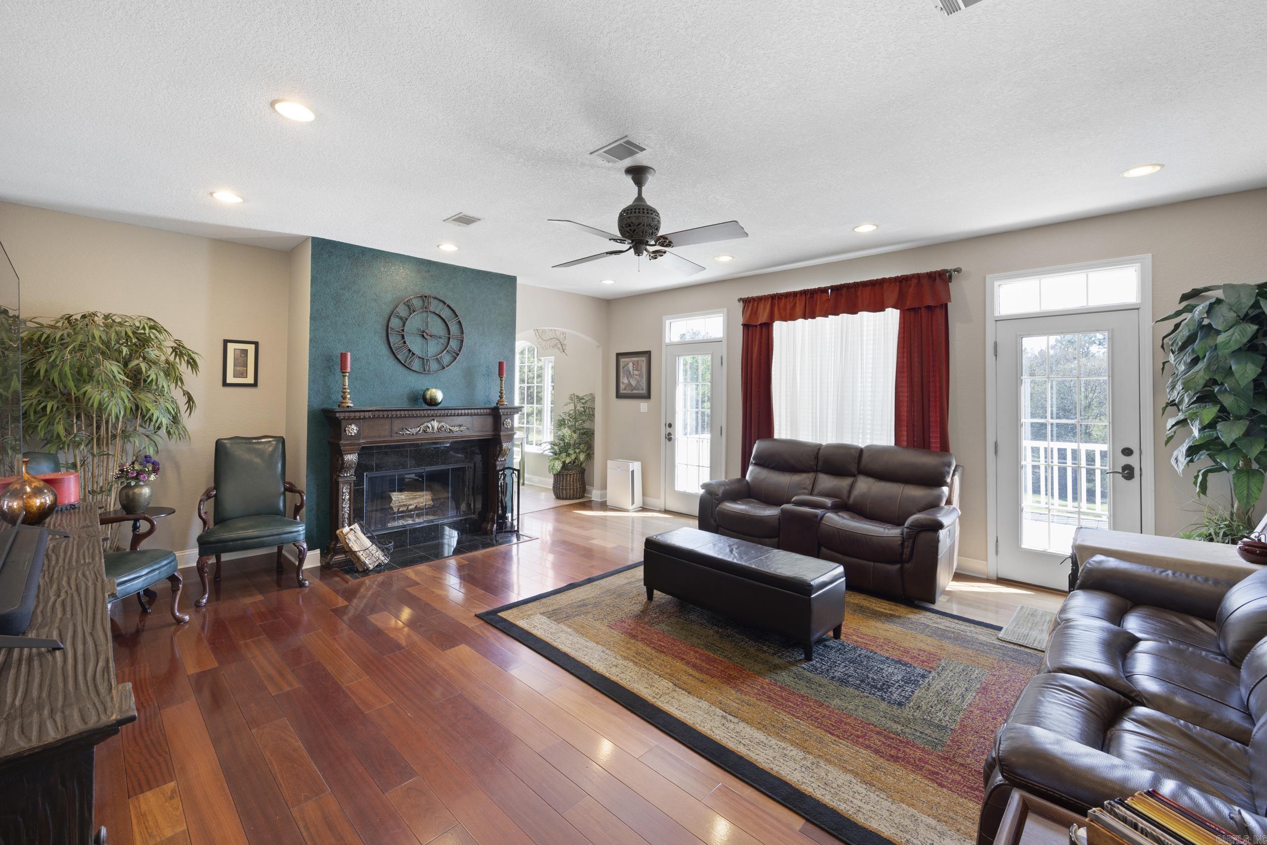 BAYOU RIDGE ESTATES - Residential