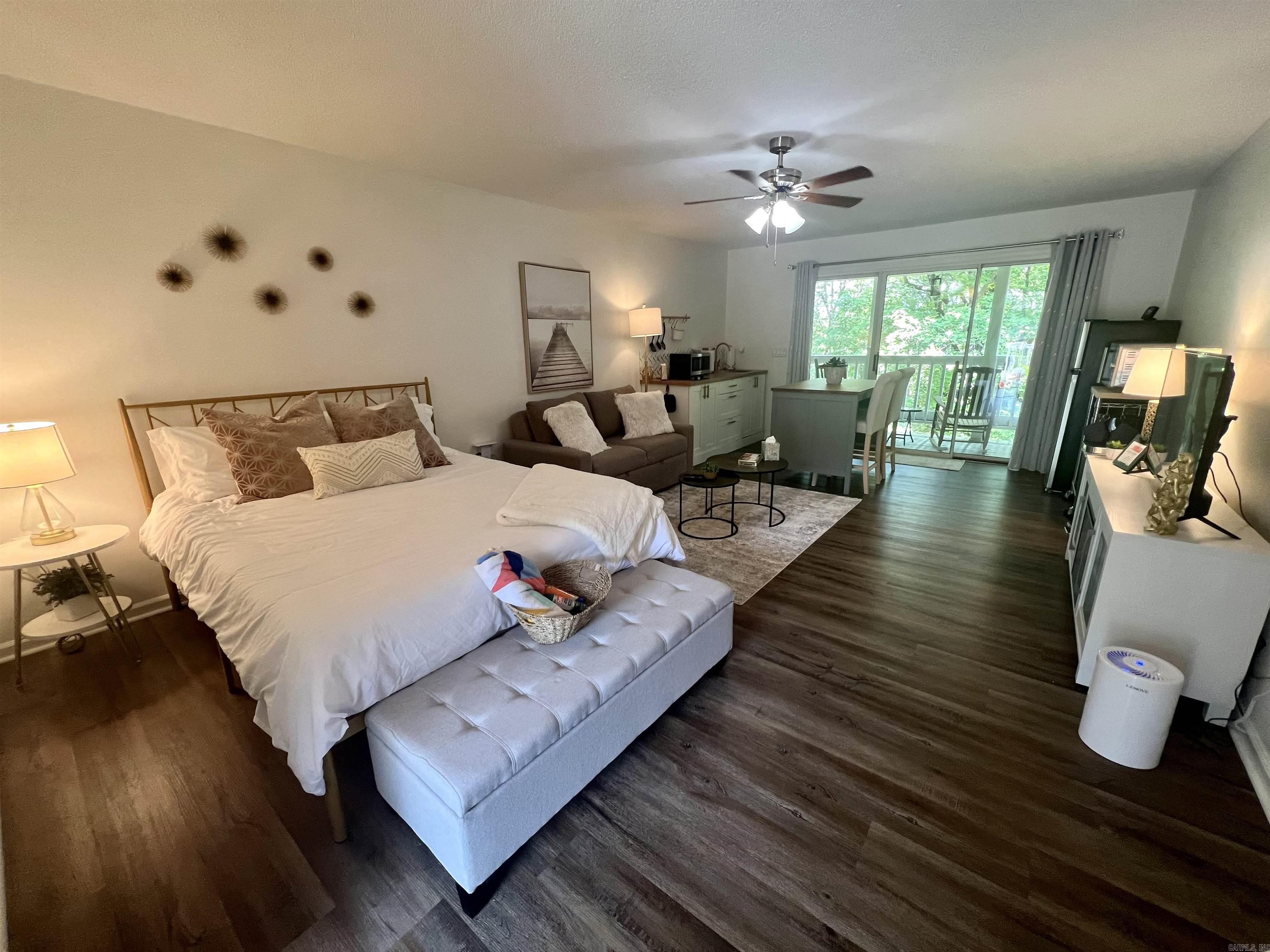 SUMMERHILL PLACE CONDOS - Residential