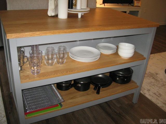 SUMMERHILL PLACE CONDOS - Residential