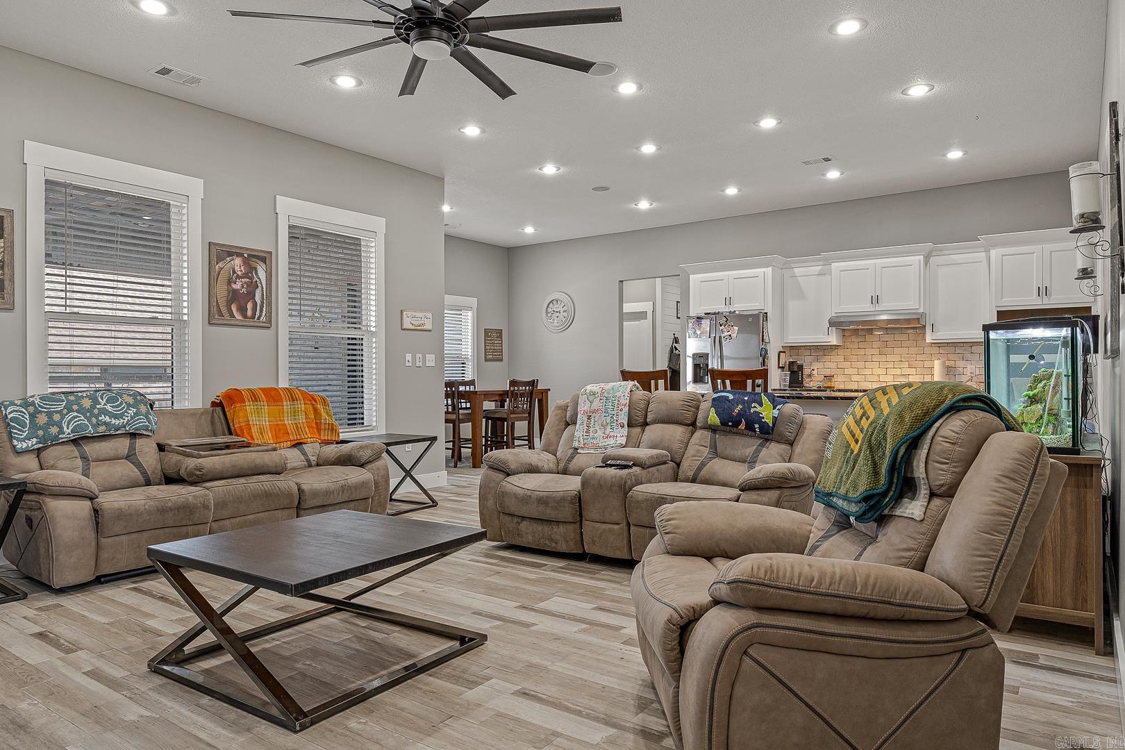 SILO RIDGE ESTATES - Residential