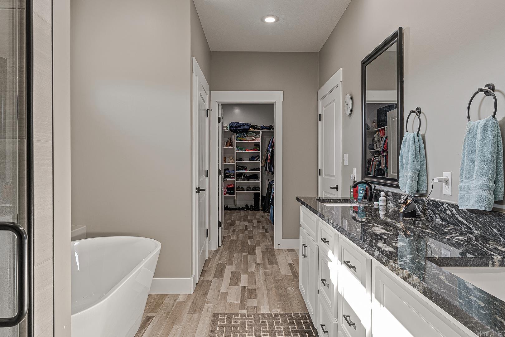 SILO RIDGE ESTATES - Residential