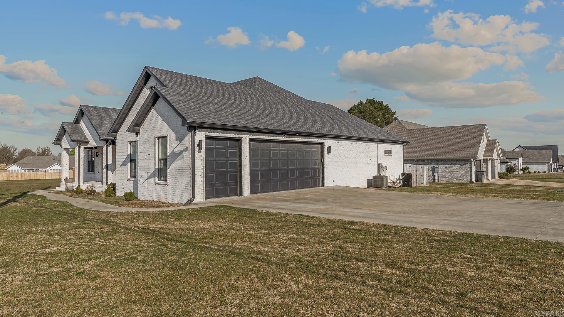 SILO RIDGE ESTATES - Residential