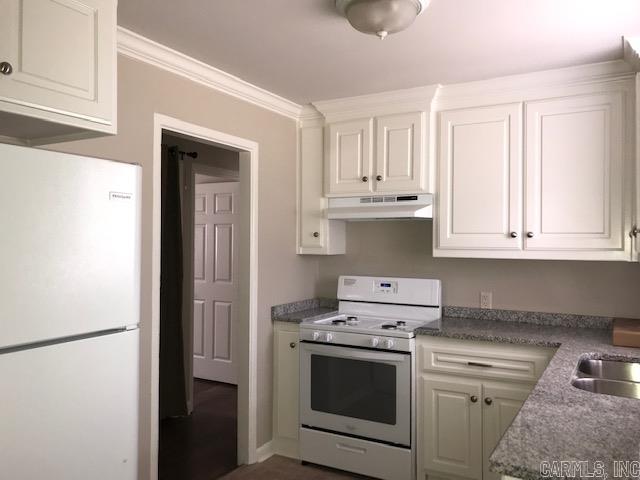 Point O'Woods - Residential Lease