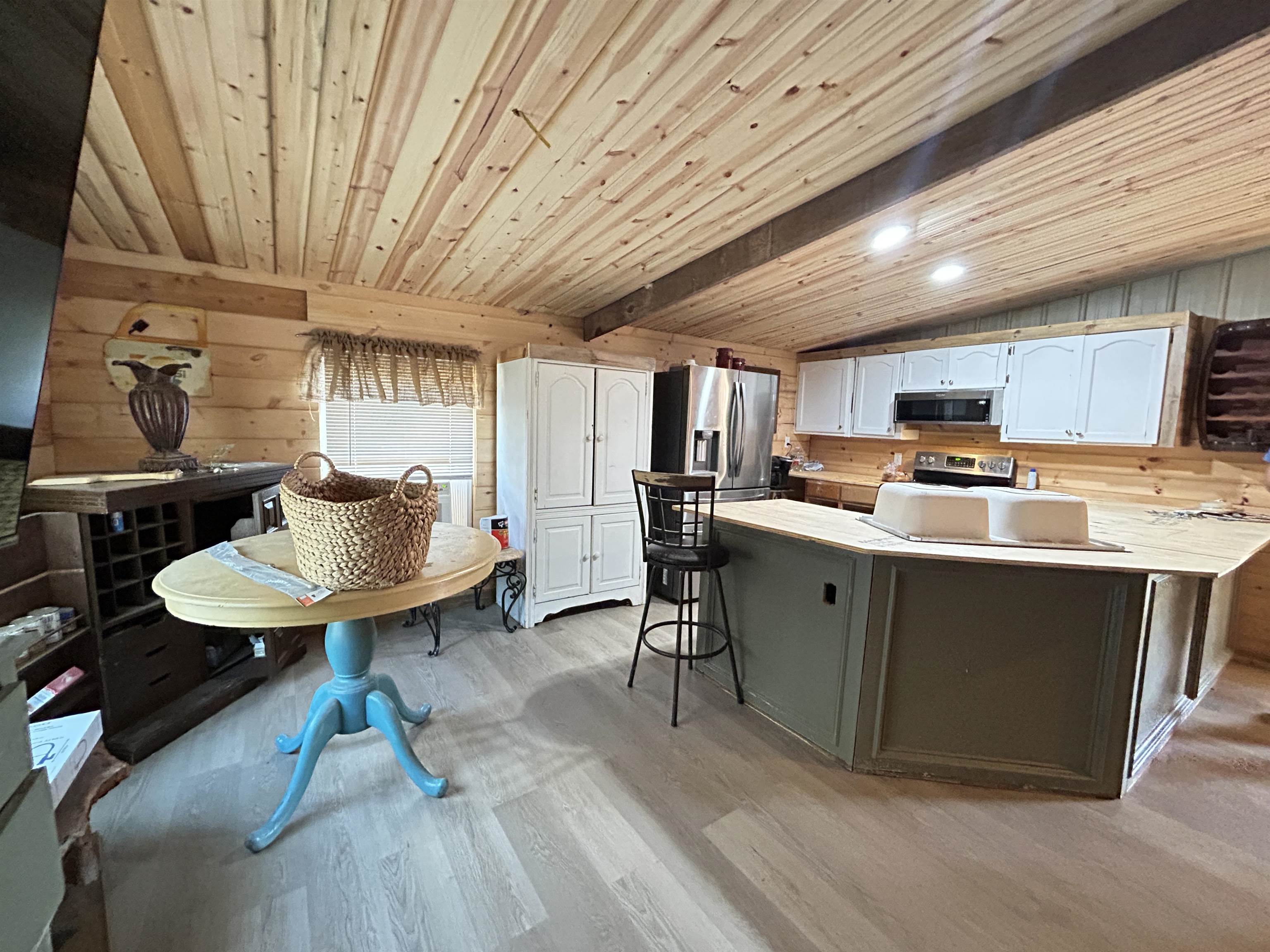 RIVERBEND CAMPER PARK - Residential