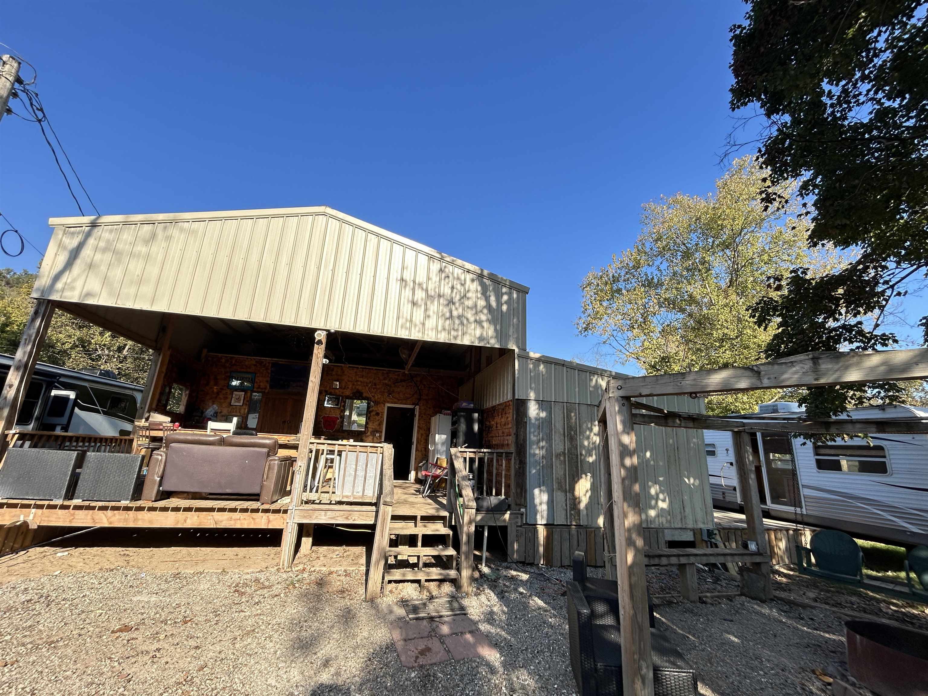 RIVERBEND CAMPER PARK - Residential