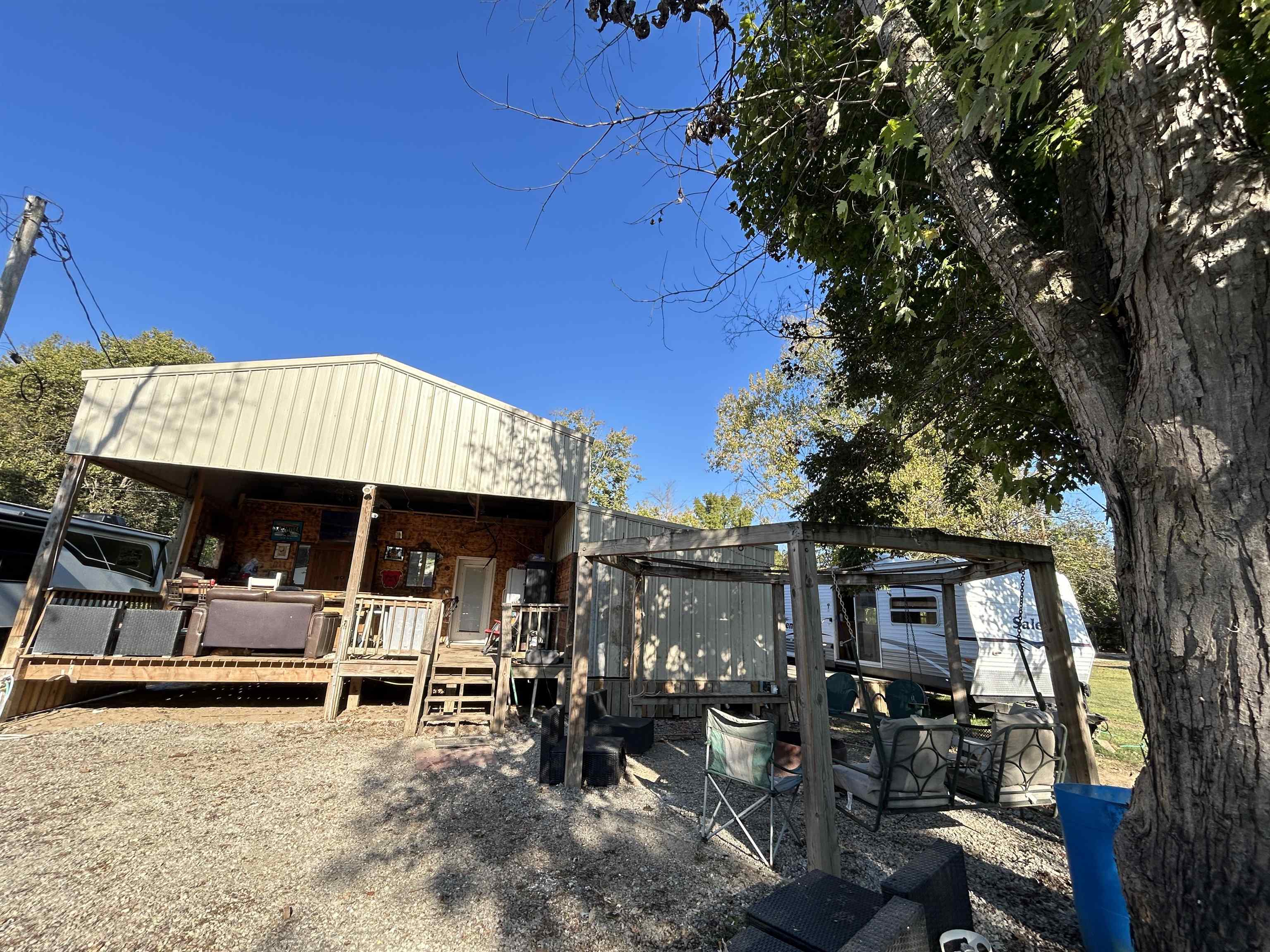 RIVERBEND CAMPER PARK - Residential