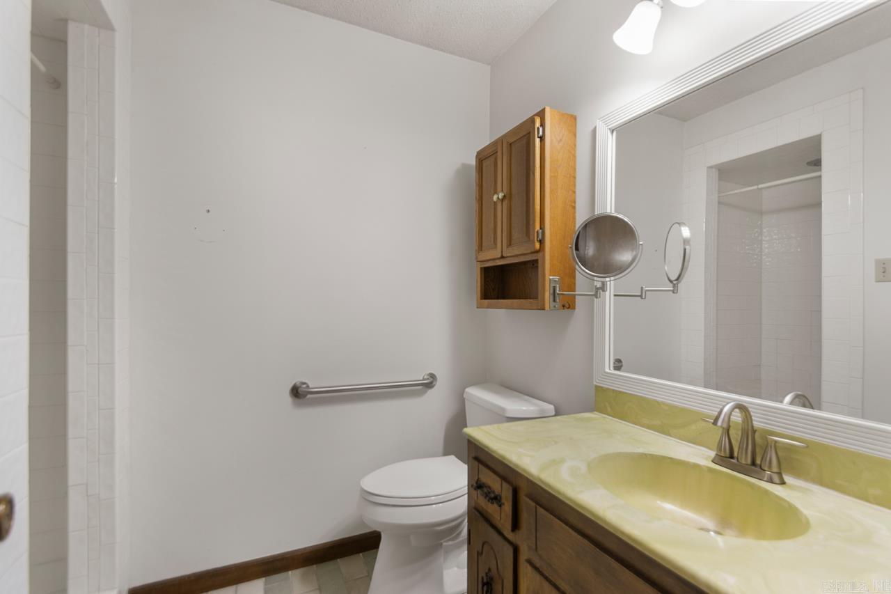 MARYLAND MANOR - Residential