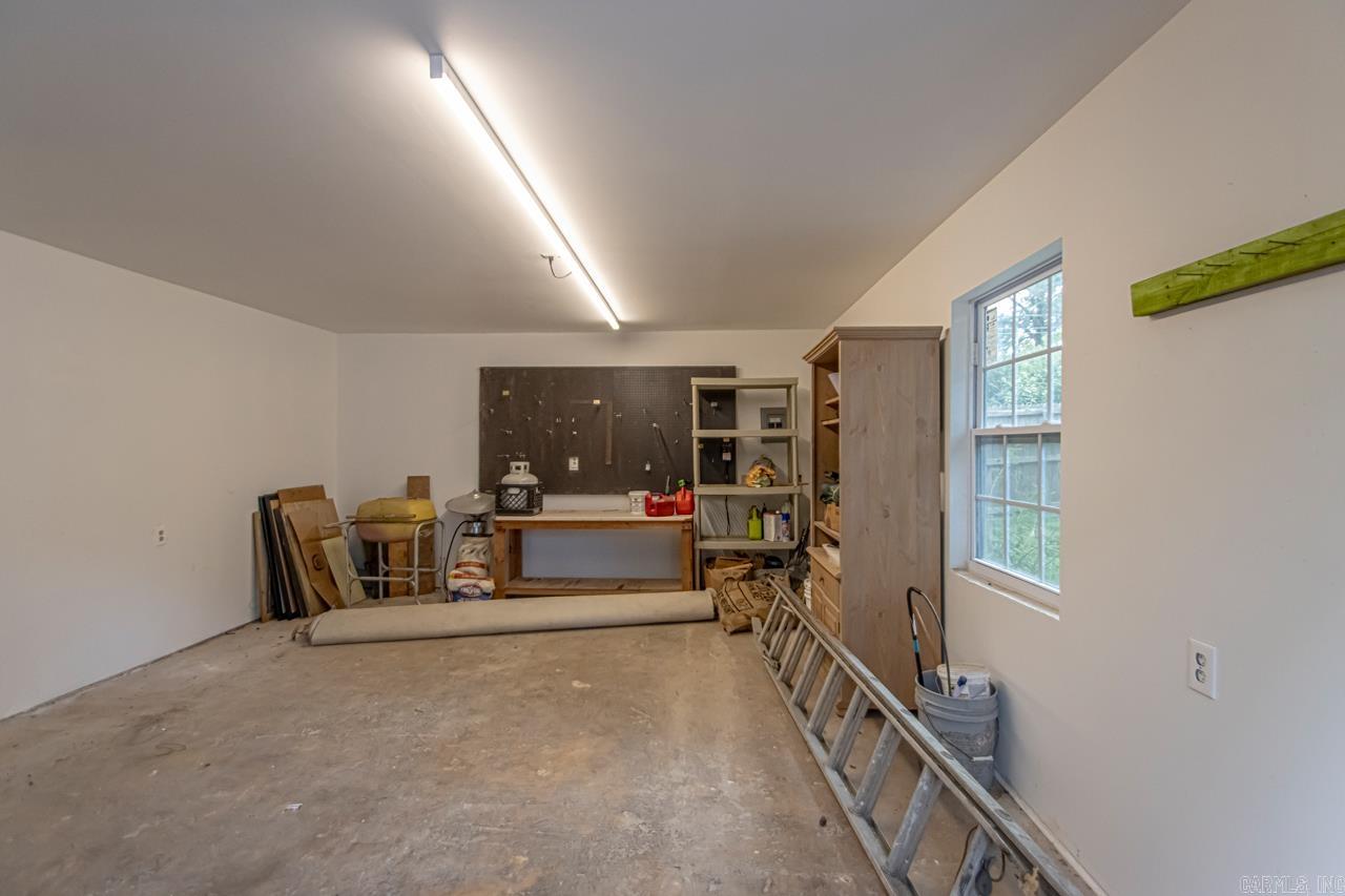 MARYLAND MANOR - Residential