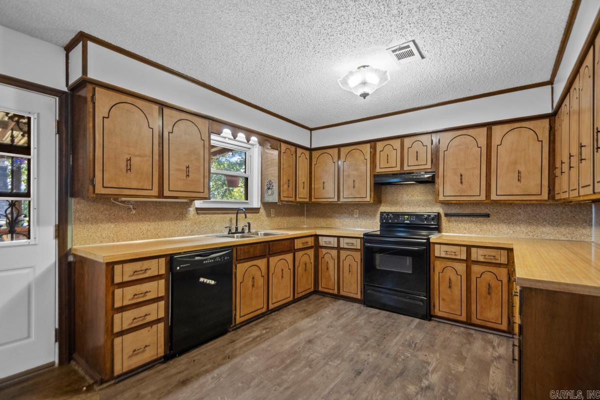 MARYLAND MANOR - Residential