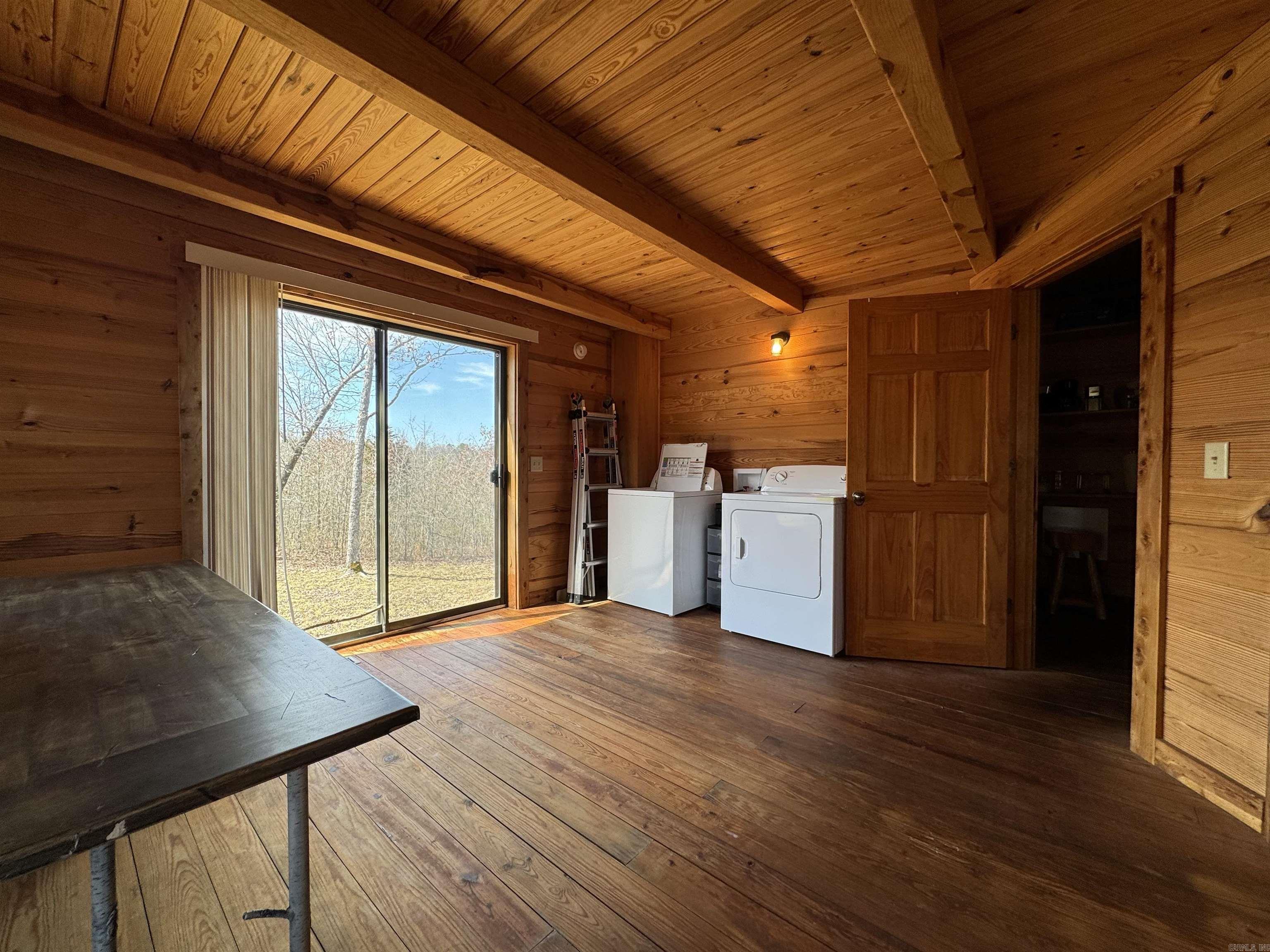 VIKING LANDING - Residential