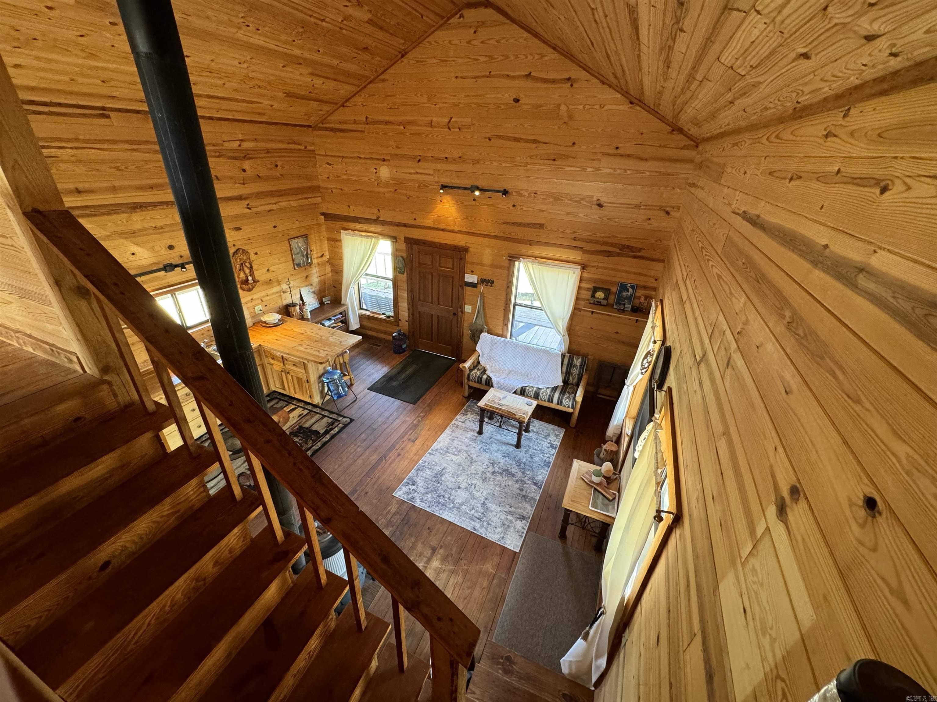 VIKING LANDING - Residential