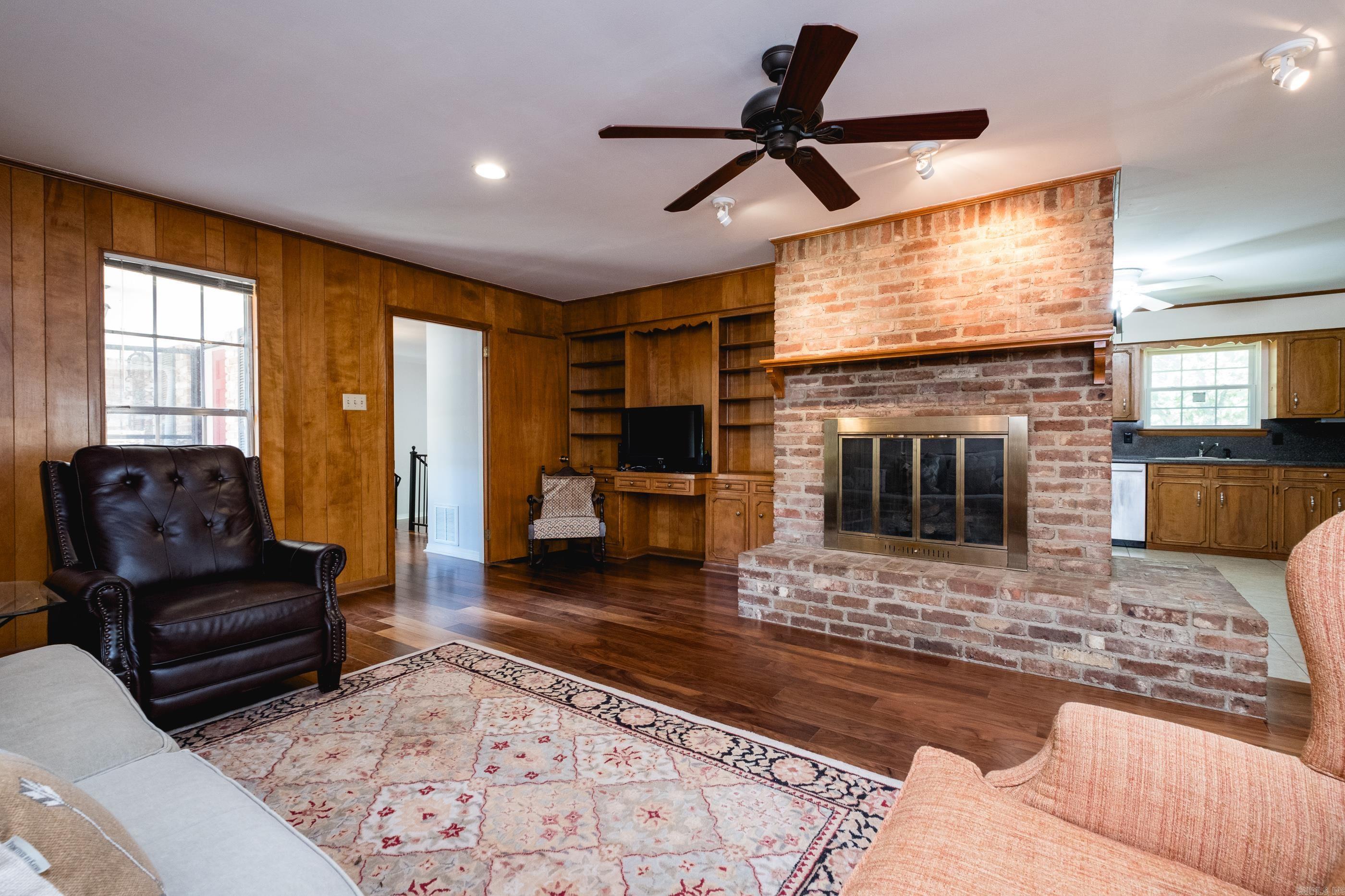 Leawood Heights - Residential