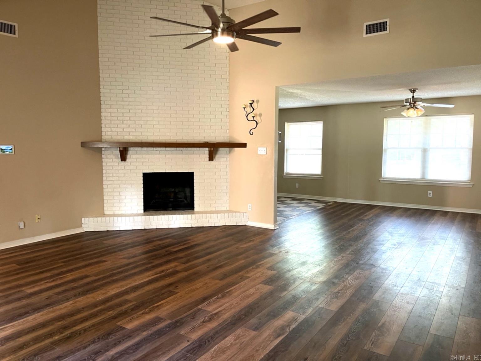 INDIAN HILLS - Residential