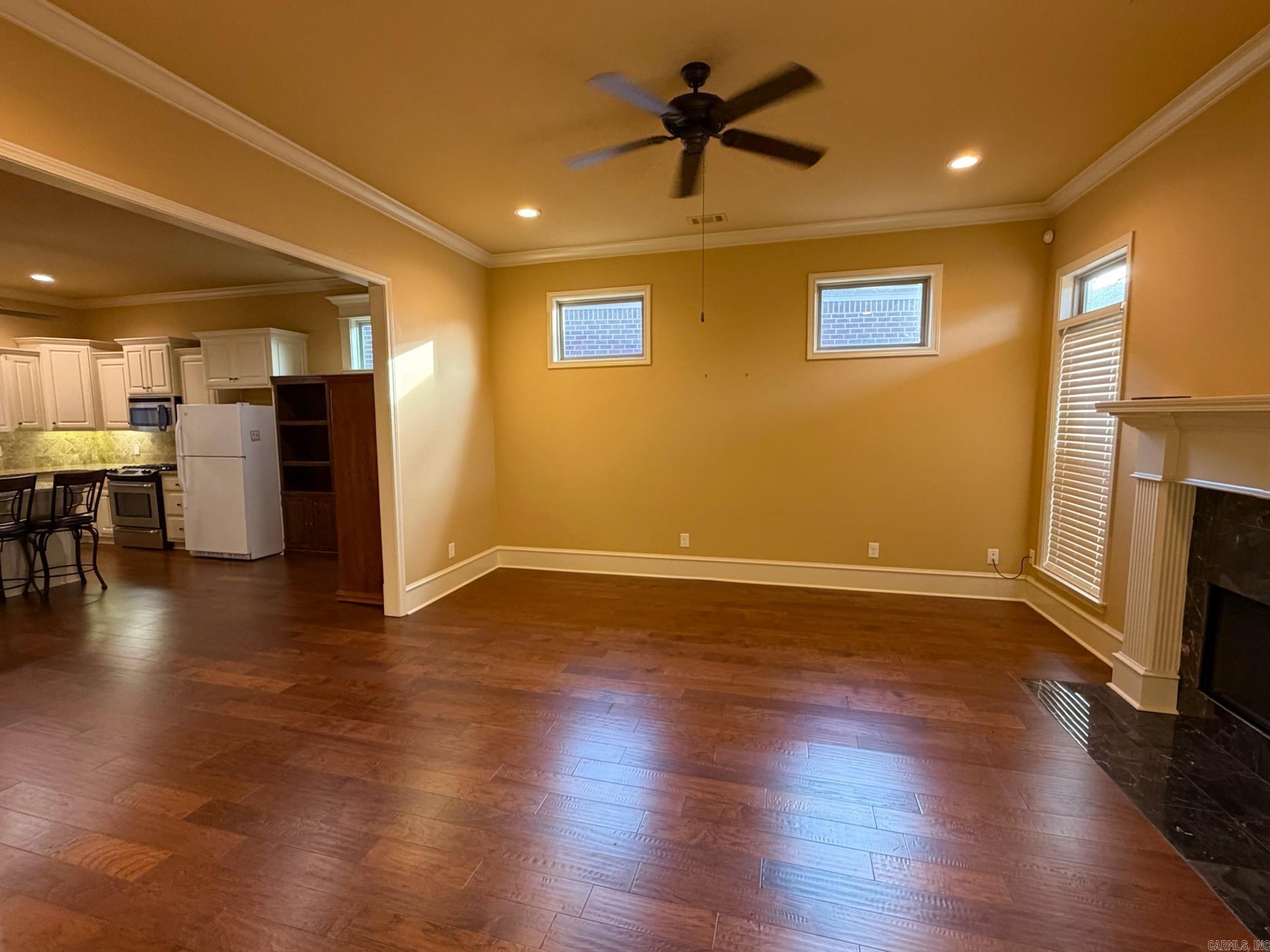 Juniel Point - Residential