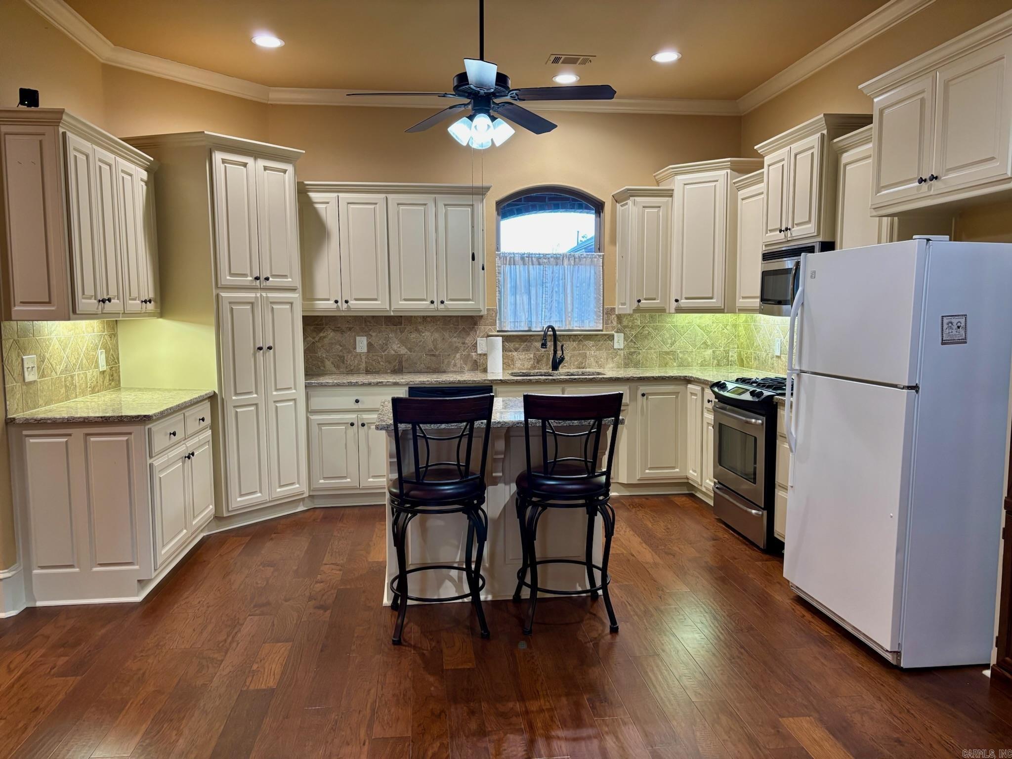 Juniel Point - Residential