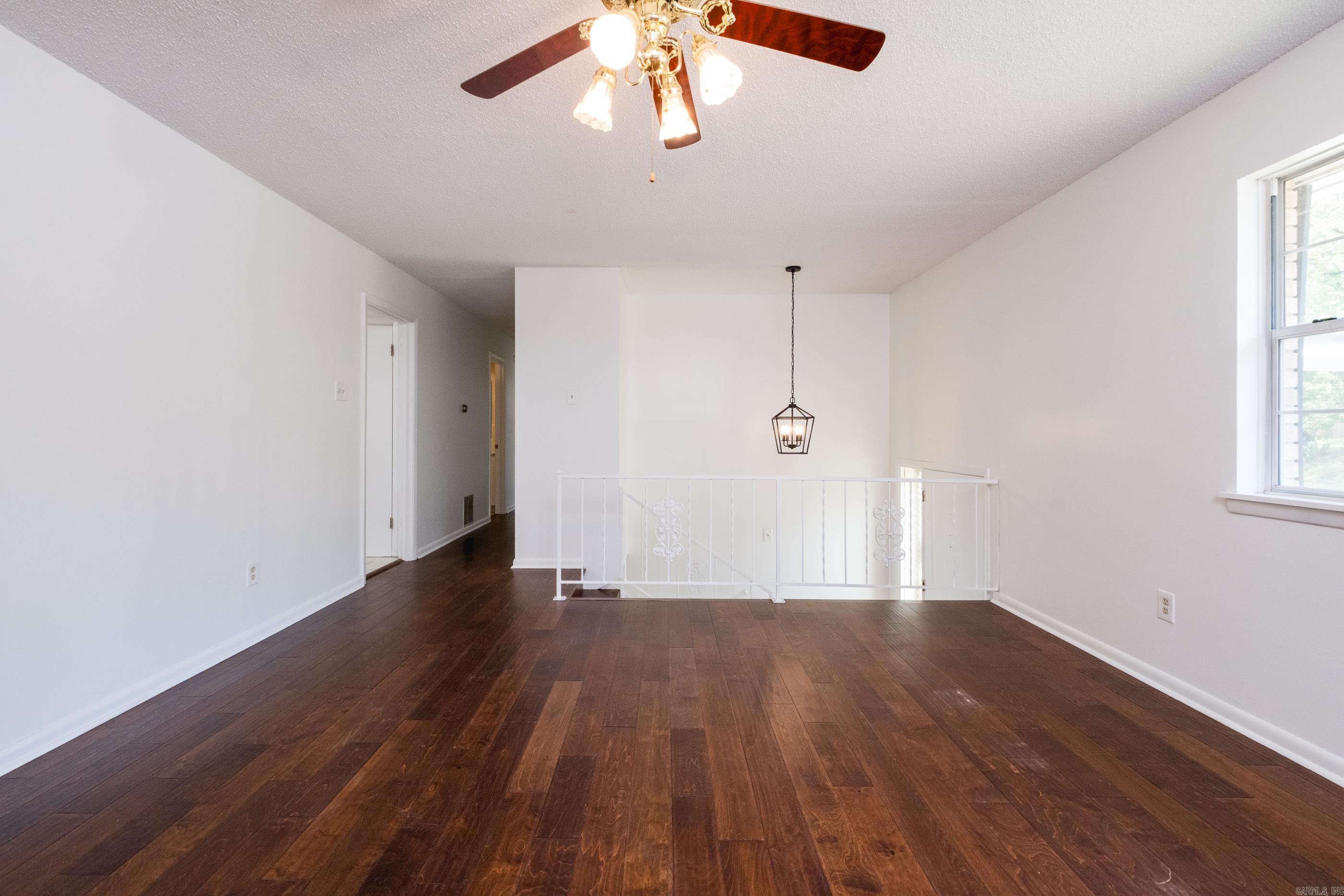 COLONY WEST - Residential