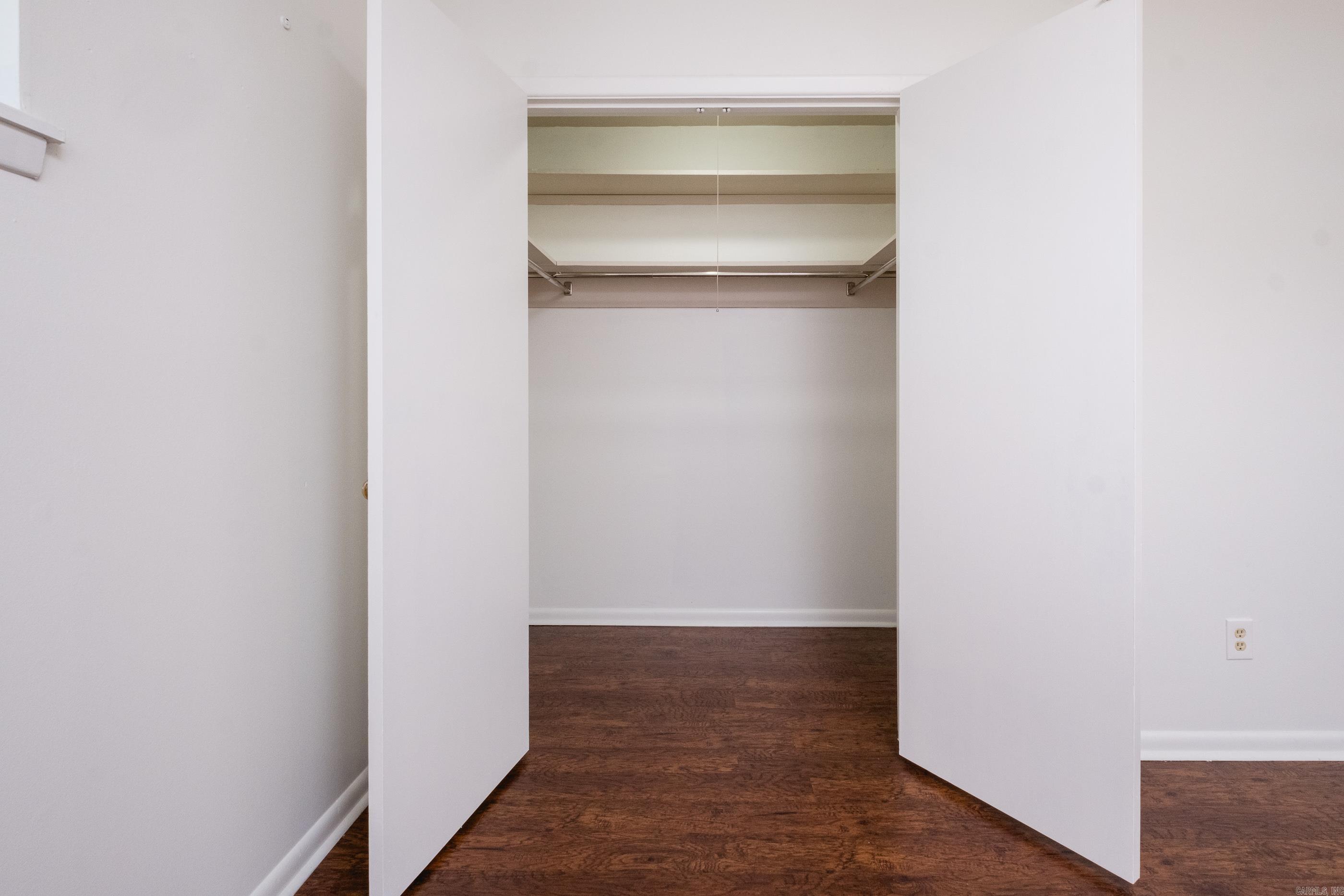 COLONY WEST - Residential