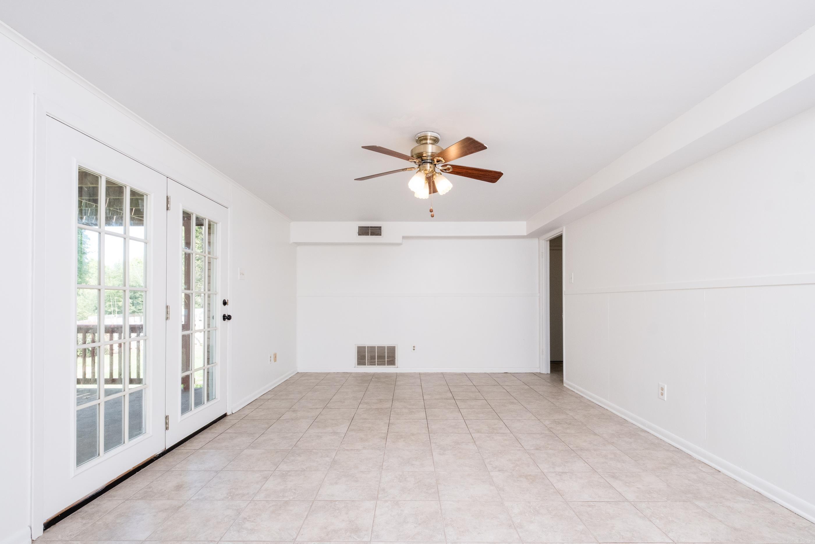 COLONY WEST - Residential