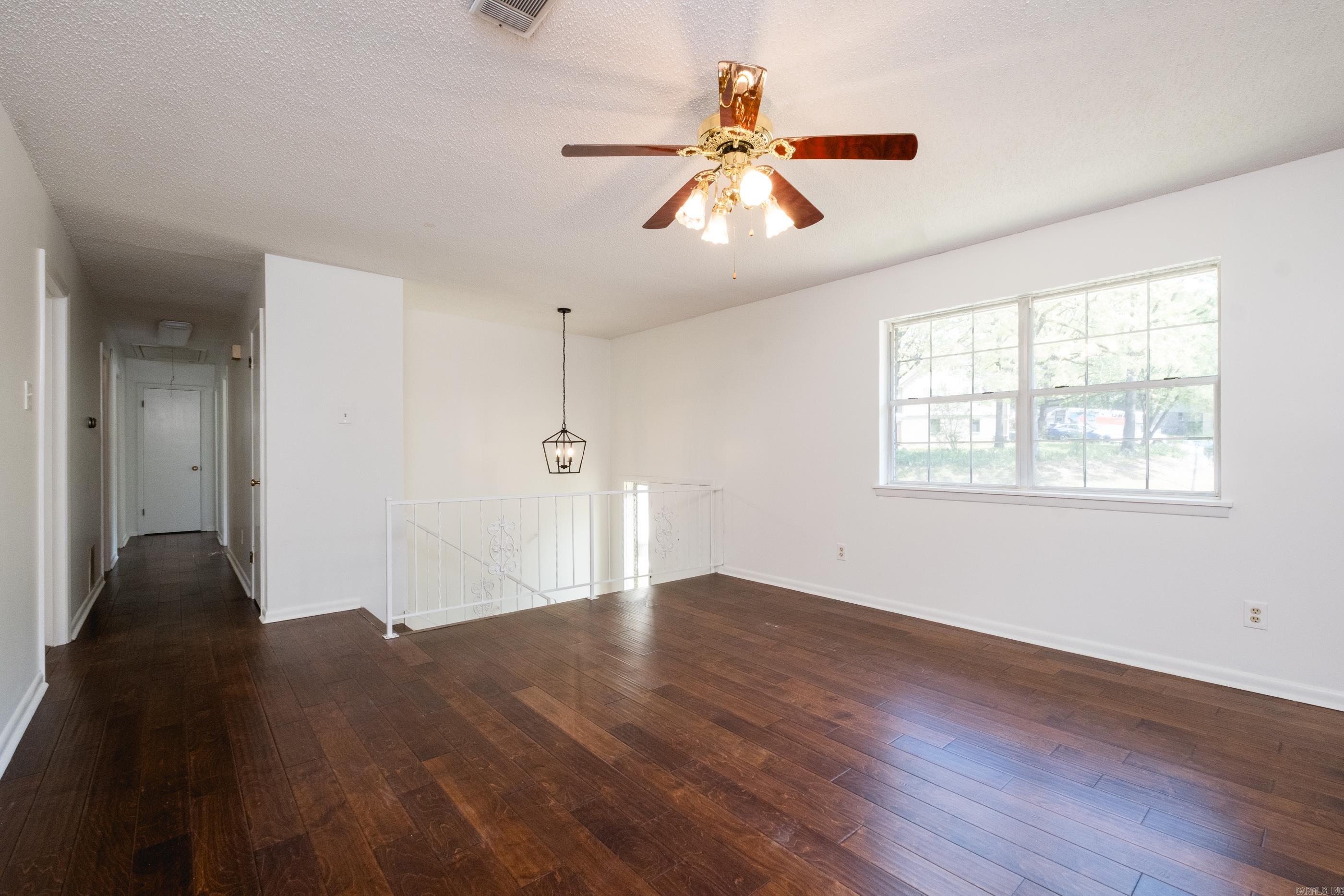 COLONY WEST - Residential