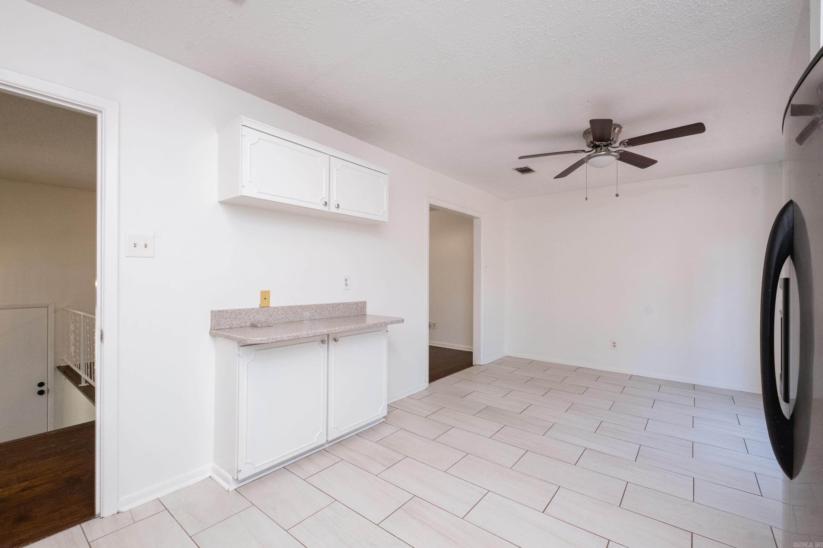 COLONY WEST - Residential